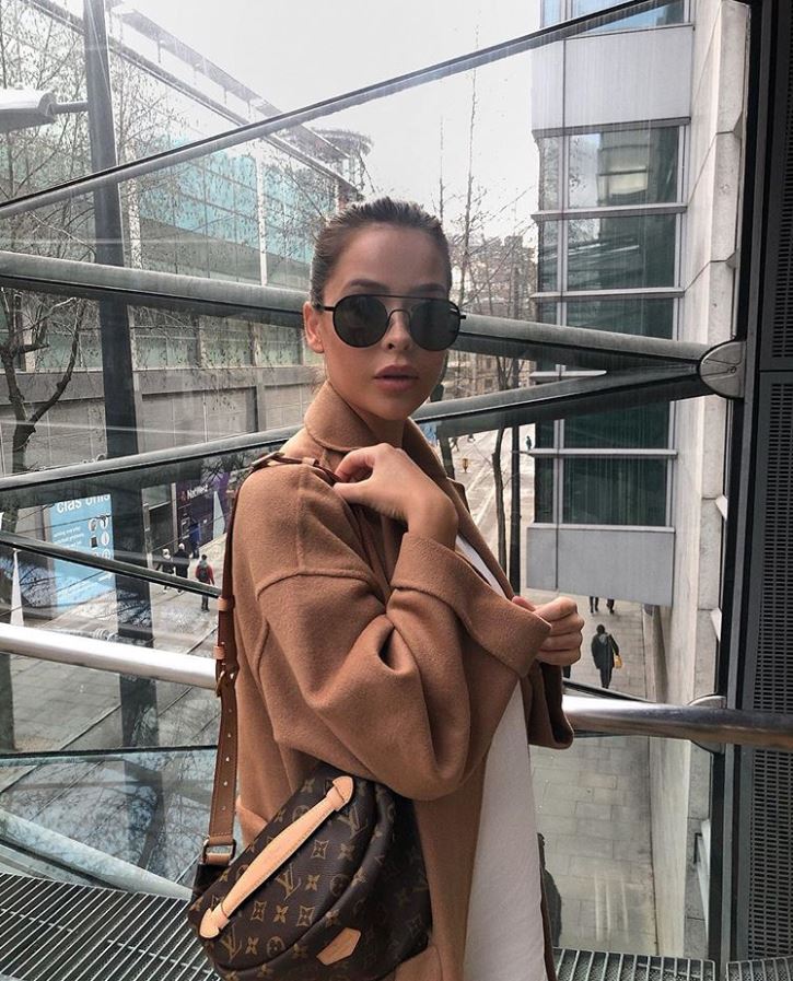 Specsavers on X: Fashionista, Naomi Genes, rocks these shades from our new  #HUGOeyewear collection. Check out this link for more sunglasses available  from Specsavers, perfect for this #FoolsSpring -    /