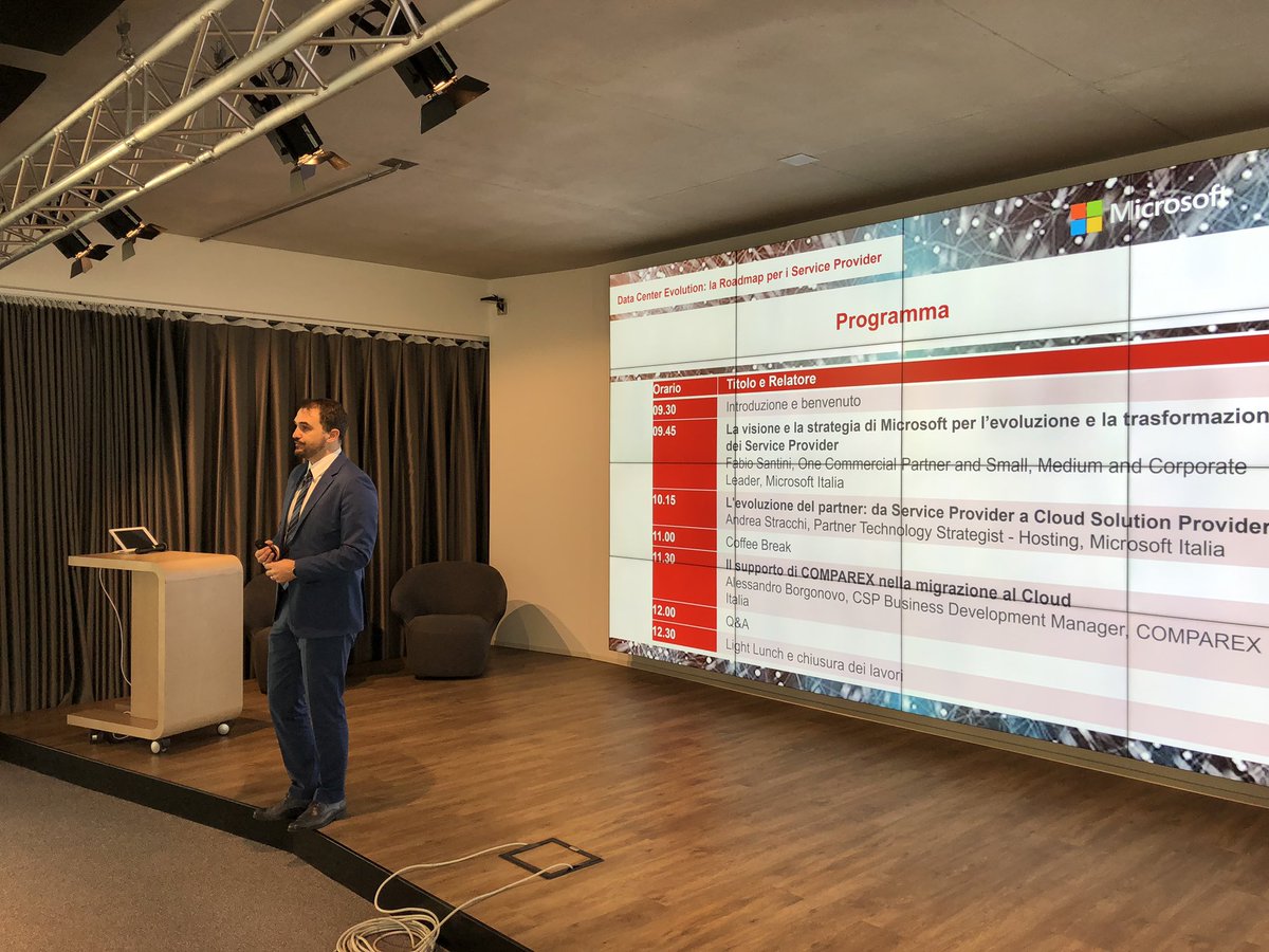 “Oggi essere #serviceprovider vuol dire andare oltre la tradizionale gestione delle infrastrutture e del #software. Oggi fornire #cloud vuol dire “usare” le nuvole per abilitare nelle imprese una innovazione senza precedenti” <a href="/FabioSantini71/">Fabio Santini</a> #datacenterevolution
