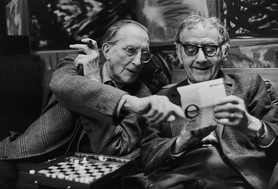 Foto del giorno: Marcel Duchamp e Man Ray, fotografati da Henri Cartier-Bresson, 1968