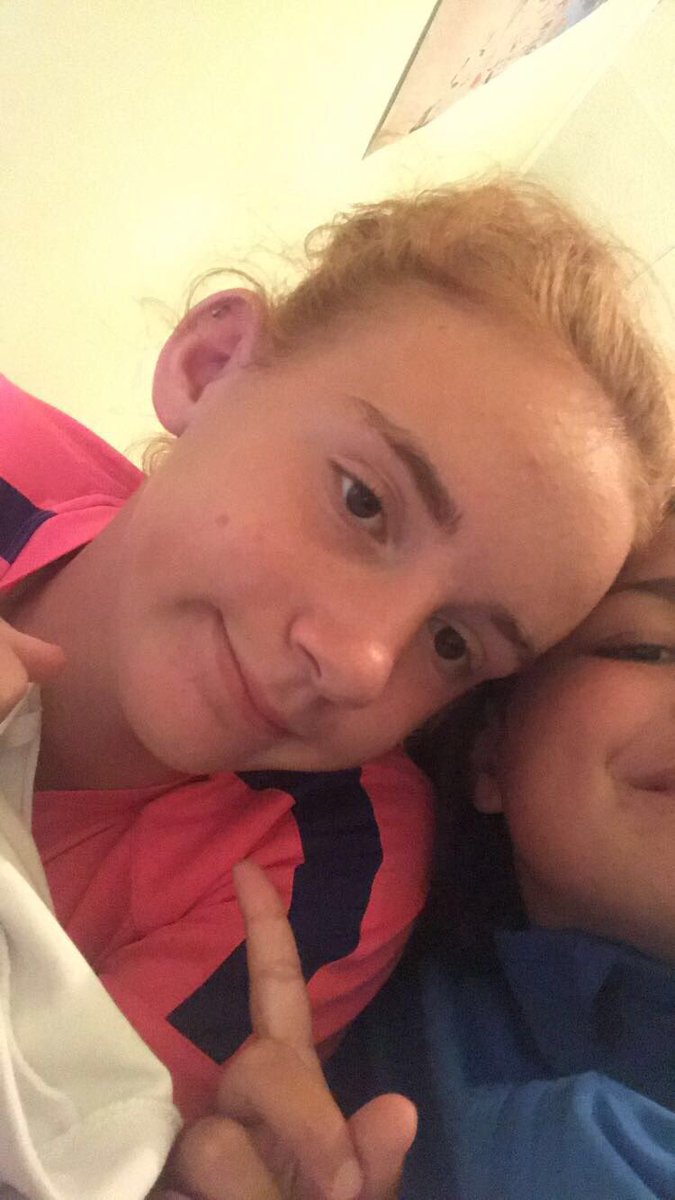 emmapintto's tweet photo. #PostYourBestFriends 💞 https://t.co/4Js1gJ50nG