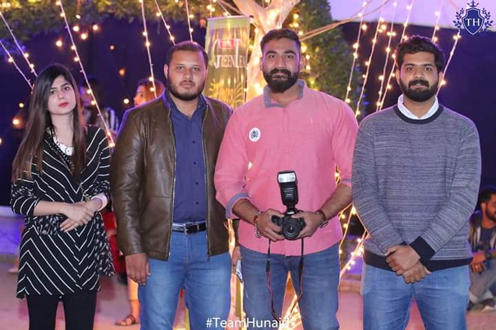 TeamHunaid's tweet photo. Live concert featuring special appearance of Strings Band at Iqra University North Campus. #Strings #StringsBand #Music #PakistaniMusic #TeamHunaid #IU #IUNC https://t.co/lMdzgZ8MHk