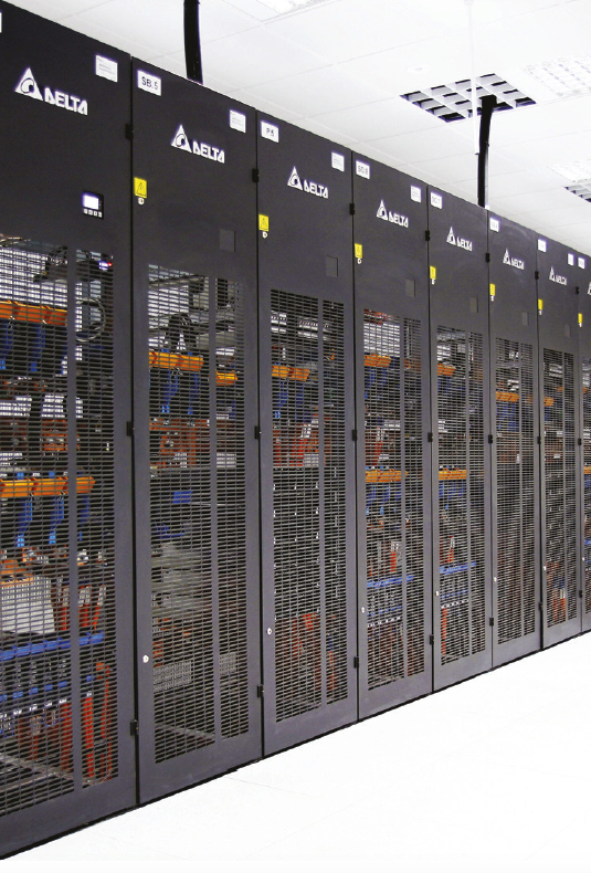 DeltaEMEA's tweet photo. We powered up a #datacenter for Poland’s @Plus_Polkomtel and Polsat. They built one of the most #modern mobile switching and data centers in Europe. The facility hosts more than 1,000 #ITdevices including #servers, #diskarrays and #networkswitches. https://t.co/7cxEHlqz9A https://t.co/f3JtyXNkjn