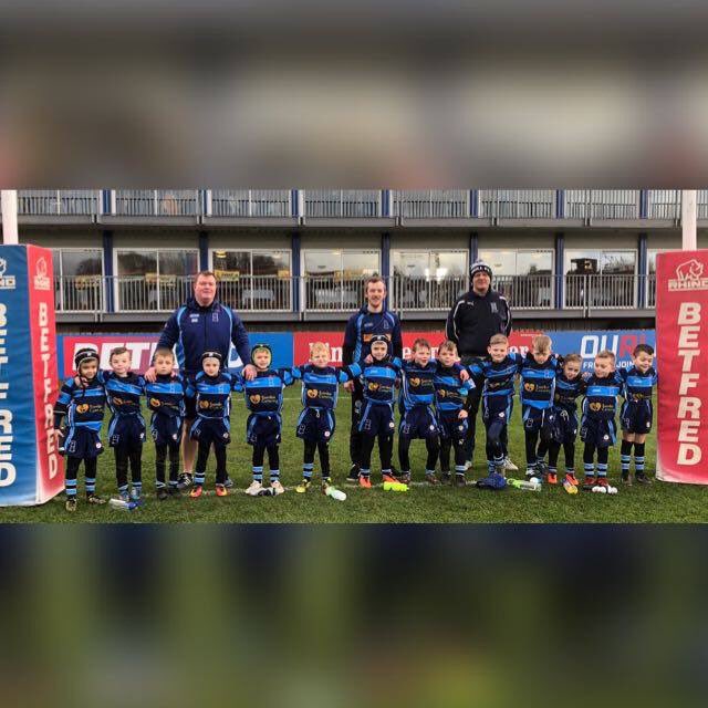 Hull7s's tweet photo. Hull Wyke Under 7s are ready for the new season #twoblues @COHA_RL @frenchy2525 @FCComFoundation @hullfcofficial https://t.co/IXeNvYu0DL