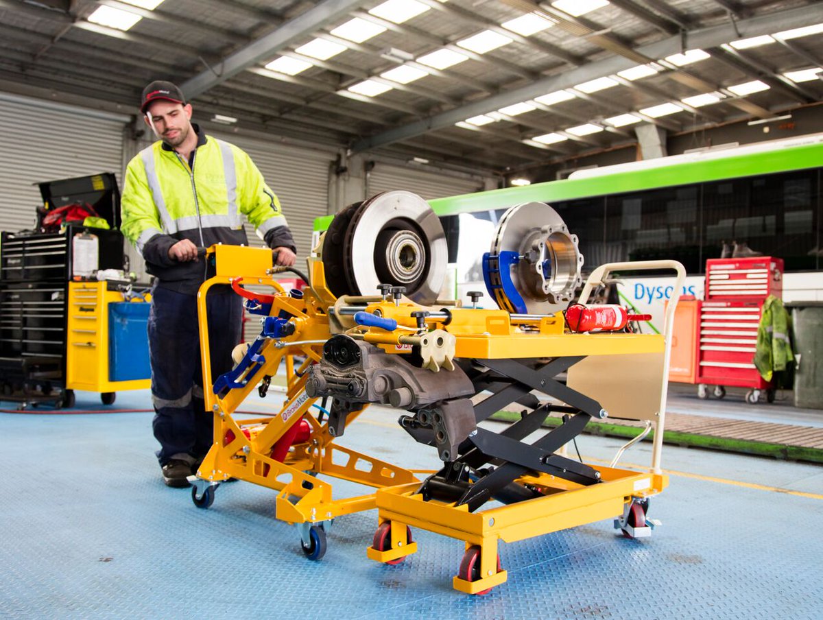 PremierPits's tweet photo. We are currently booking site visits for demonstrations of BrakeMate® and the V-Splitter. To arrange your demonstration, please call us on 01775 821 222 or email mattd@premierpits.com. #BrakeMate #VehicleMaintenance #Workshop #HealthAndSafety
https://t.co/T26IQttjhB https://t.co/gR1LU58uKH
