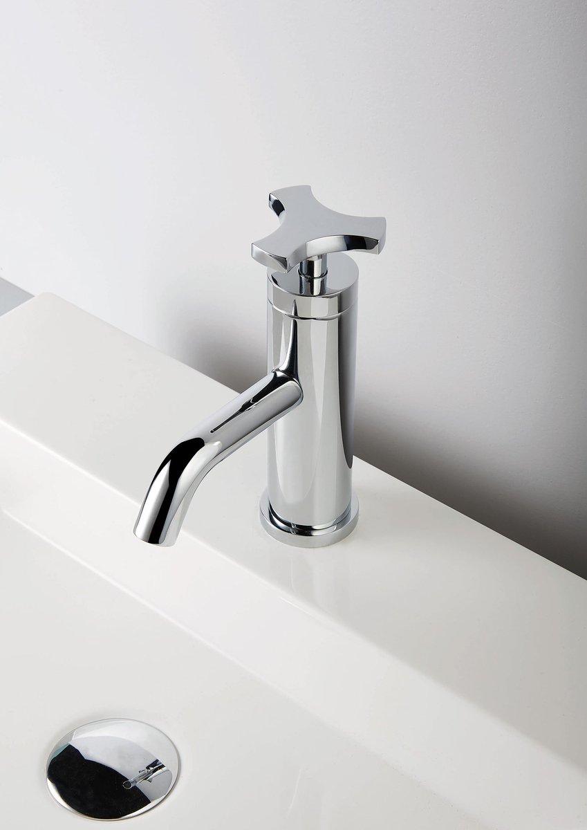 westonebathroom's tweet image. Our 5th Avenue Taps are a contemporary throw to the classical industrial area. #brassware #interiors