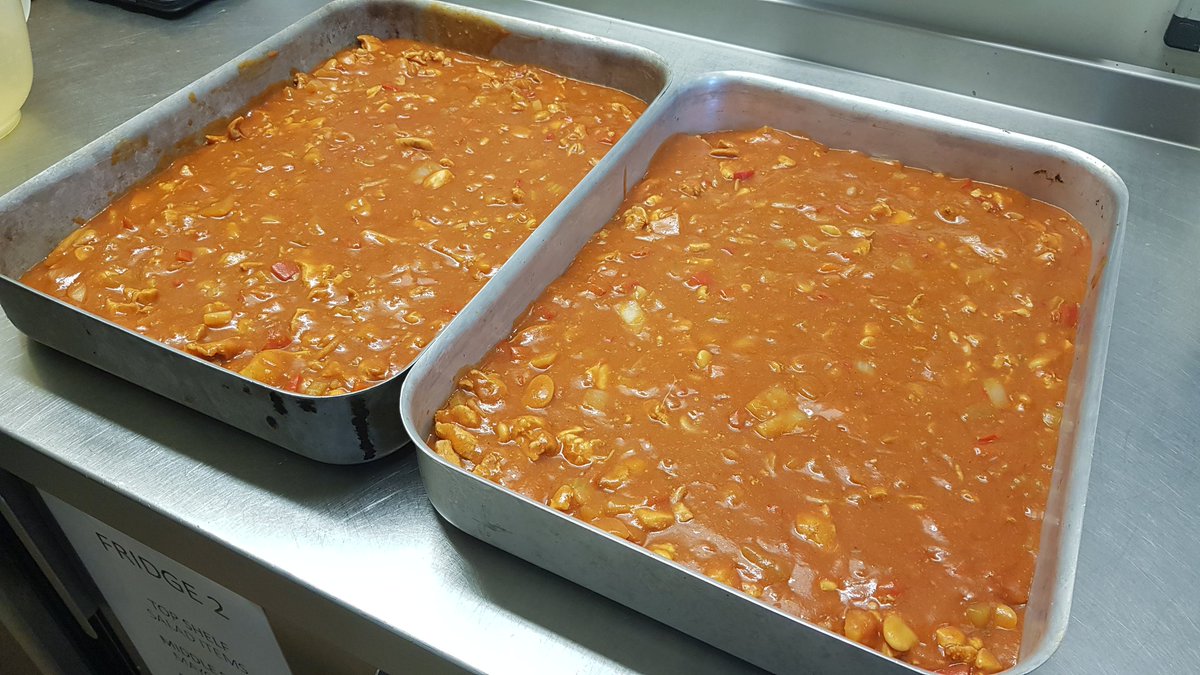boardwalkcentre's tweet photo. A little behind the scenes pic. Spanish Chicken &amp; Butterbean pies just waiting for their puff pastry lids. @elioruk @Elior_Group #EliorFoodie #eatwithelior #teamelior https://t.co/rAkE8l9L7N