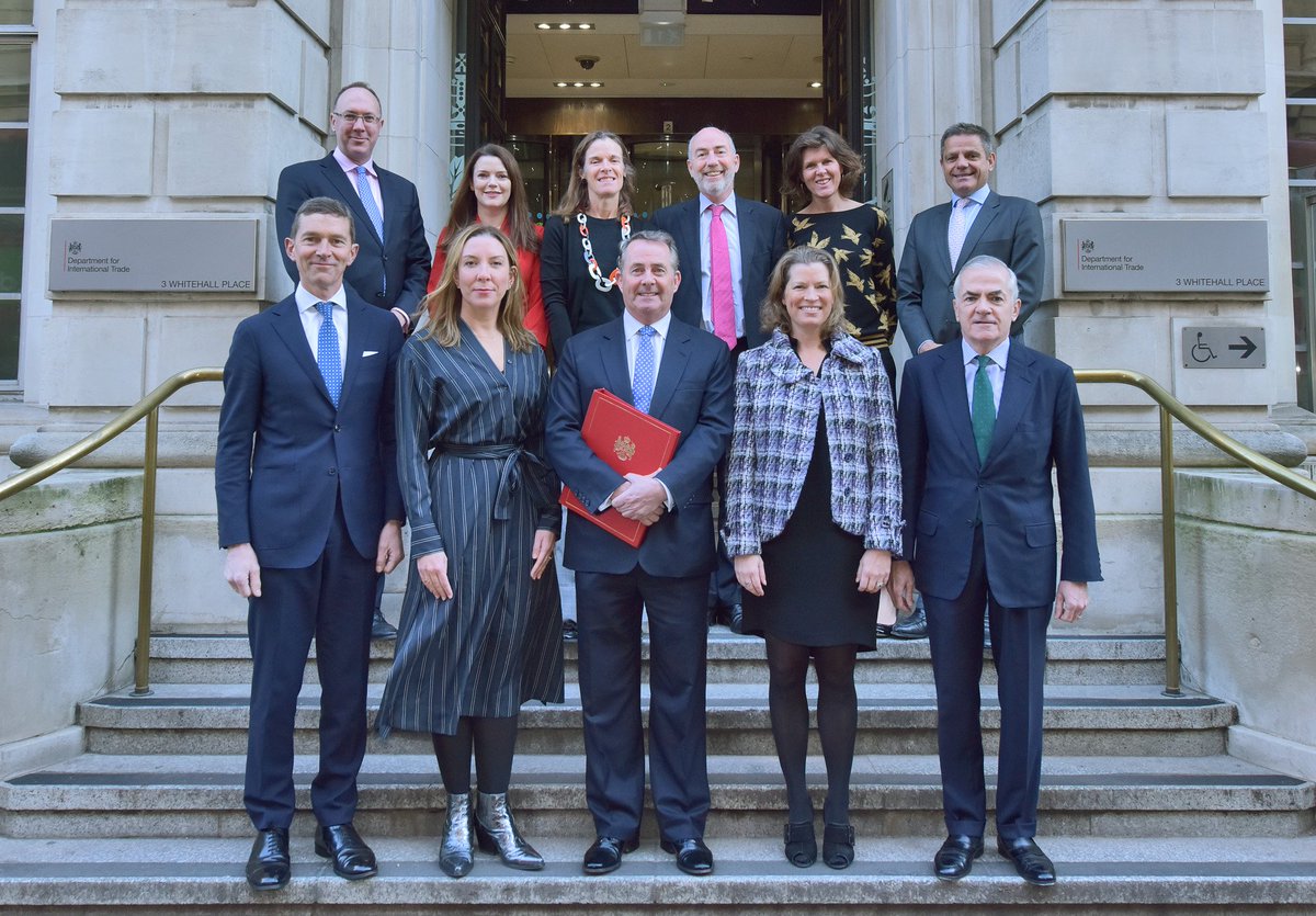 AntoniaRomeoUK's tweet photo. All 9 @tradegovuk HM Trade Commissioners are back in town - good to see them with @LiamFox this morning, hearing feedback from 🌎 markets on 🇬🇧 trade &amp; prosperity.
HMTCs lead our overseas team of 1,400 to deliver DIT’s global objectives. https://t.co/J7HBVnZQXW