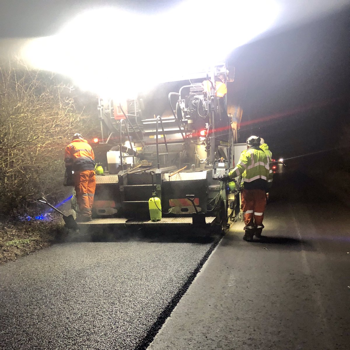 LjjSurfacingLtd's tweet photo. Why is our labour hire service so popular? Because we operate day & night to get the job done! ☀️🌝 Hire us today, for all your #labourhire needs! #constructionworkers #constructionjobs #constructionUK #tarmacers #rollerdrivers #paverdrivers #dumperdrivers #ljjsurfacingltdcrew https://t.co/Y8JorujgS4