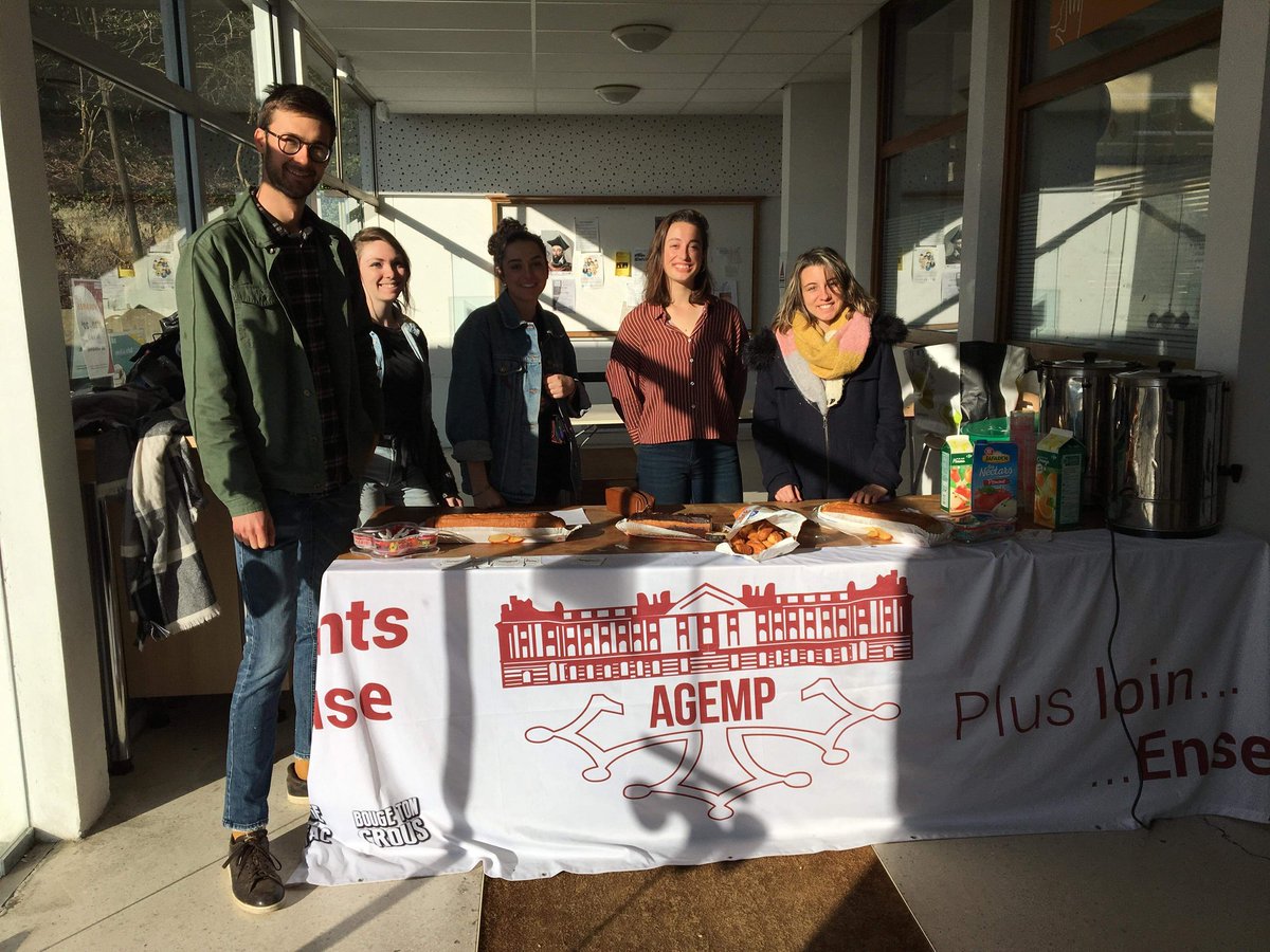 AGEMP_'s tweet photo. Aujourd'hui avait lieu le forum sur les études de santé et sur les possibilités de réorientation à la faculté de médecine Rangueil. Co organisé avec @ACEMT_Toulouse 
Merci à tous d'être venus ! https://t.co/vQOQ9aXBjQ
