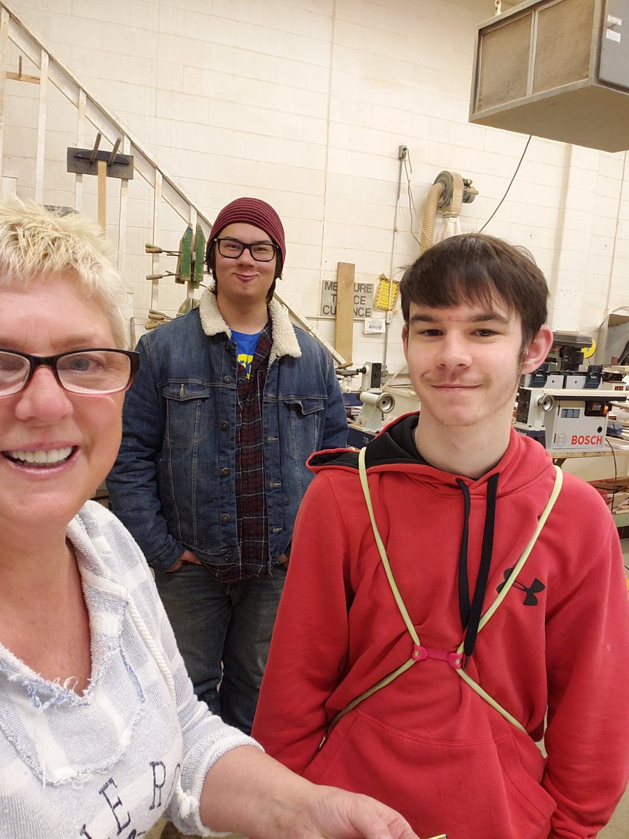 jchswoodshop's tweet photo. #happyinwoodshop #justcleaned #jchswoodshop https://t.co/ibjG4tW9qQ