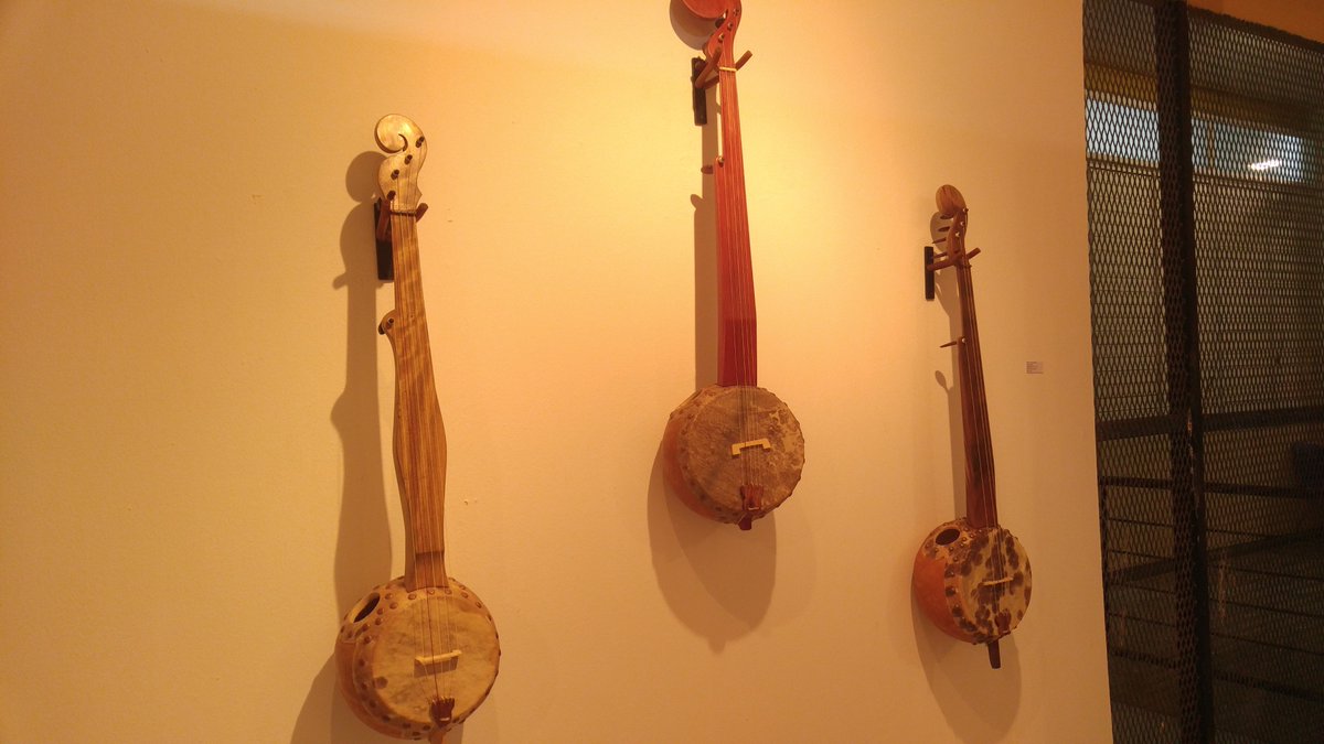EMCJamaica's tweet photo. The School of Visual Arts Faculty Exhibition is on this evening at the CAGe at 6:00pm. Here are a few highlights from last year's event! Pieces by Paula Daley Katrina Coombs and Jeffrey Menzies.
#edna43 #foundersweek2019 #emcvpa #facultyexhibition https://t.co/CuyCUOoGiO
