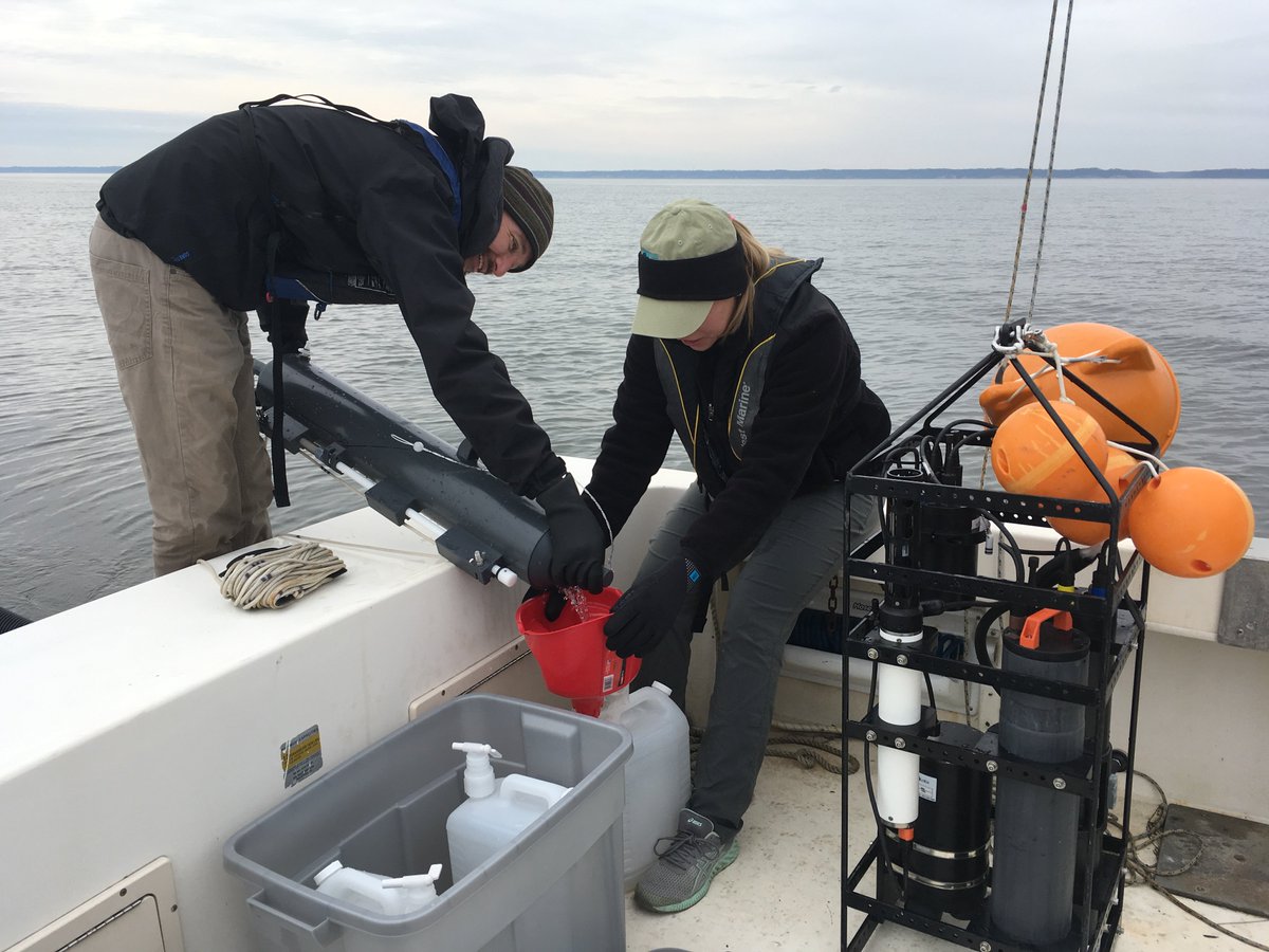 SilsbeLab's tweet photo. #Firsttweet! Two @MDSeaGrant projects on a cold but beautiful day on the Bay. Catherine Fitzgerald sampling for zooplankton (@planktoneer), and myself and @aewindle doing a lot (water sampling, remote sensing reflectance, optical profiles). #WinterSampling https://t.co/g2r5p7phW5