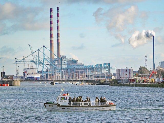 What a day to be on the River 
Make sure to pop on for your trip across the Liffey in a Jiffy 
#theoldliffeyferry
#irishnauticaltrust
#dublin #sunnydublin #lovedublin