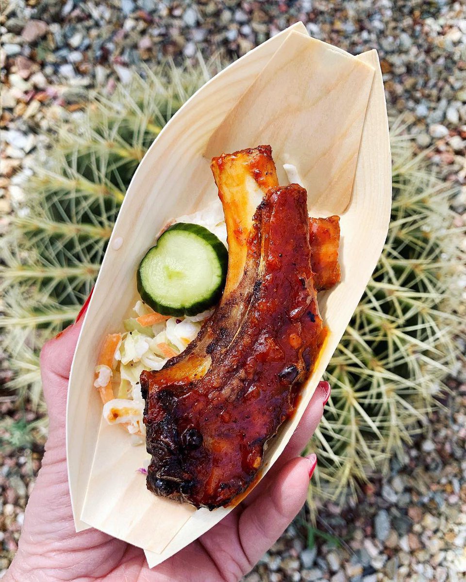 jeaniusNYC's tweet photo. More scrumptious bites from Day 2 of @devourphoenix #CulinaryClassic at @dbgphx! Thanks @visitphoenix & @LocalFirstAZ for having me at Phoenix’s premier culinary event! #myphx #devourphoenix #frasherssmokehouse #windsoraz @HyattPoint @micatering https://t.co/PLP4VZoooR