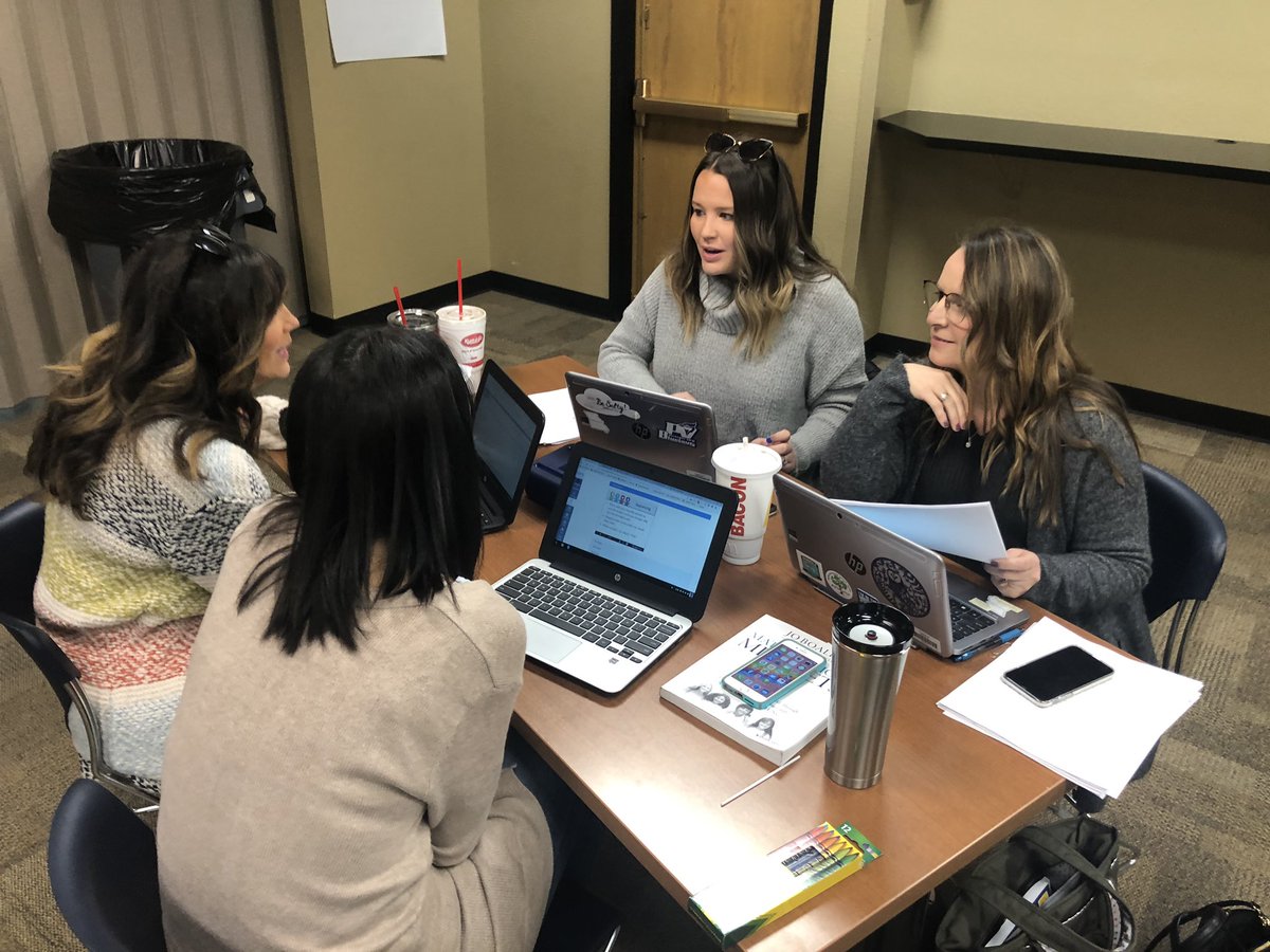 MsCastillosMath's tweet photo. K teachers share their experiences teaching #3Actmath and collaborate to sequence student work. #SPSMath #MLINumeracy is my favorite! https://t.co/SG3wJ9jTMj