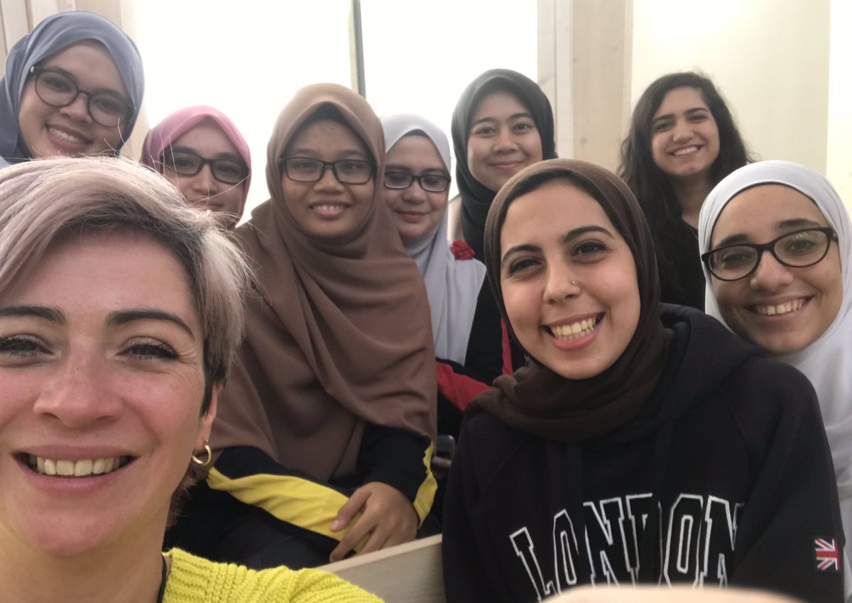 emkolltveit's tweet photo. Wonderful chance to talk with a group of Muslim students today from Al Mouktoum! We had so much in common regarding our hopes and concerns for God’s Kingdom. @RiponCuddesdon #interfaith #friendsinfaith https://t.co/qB9KnwpVpO