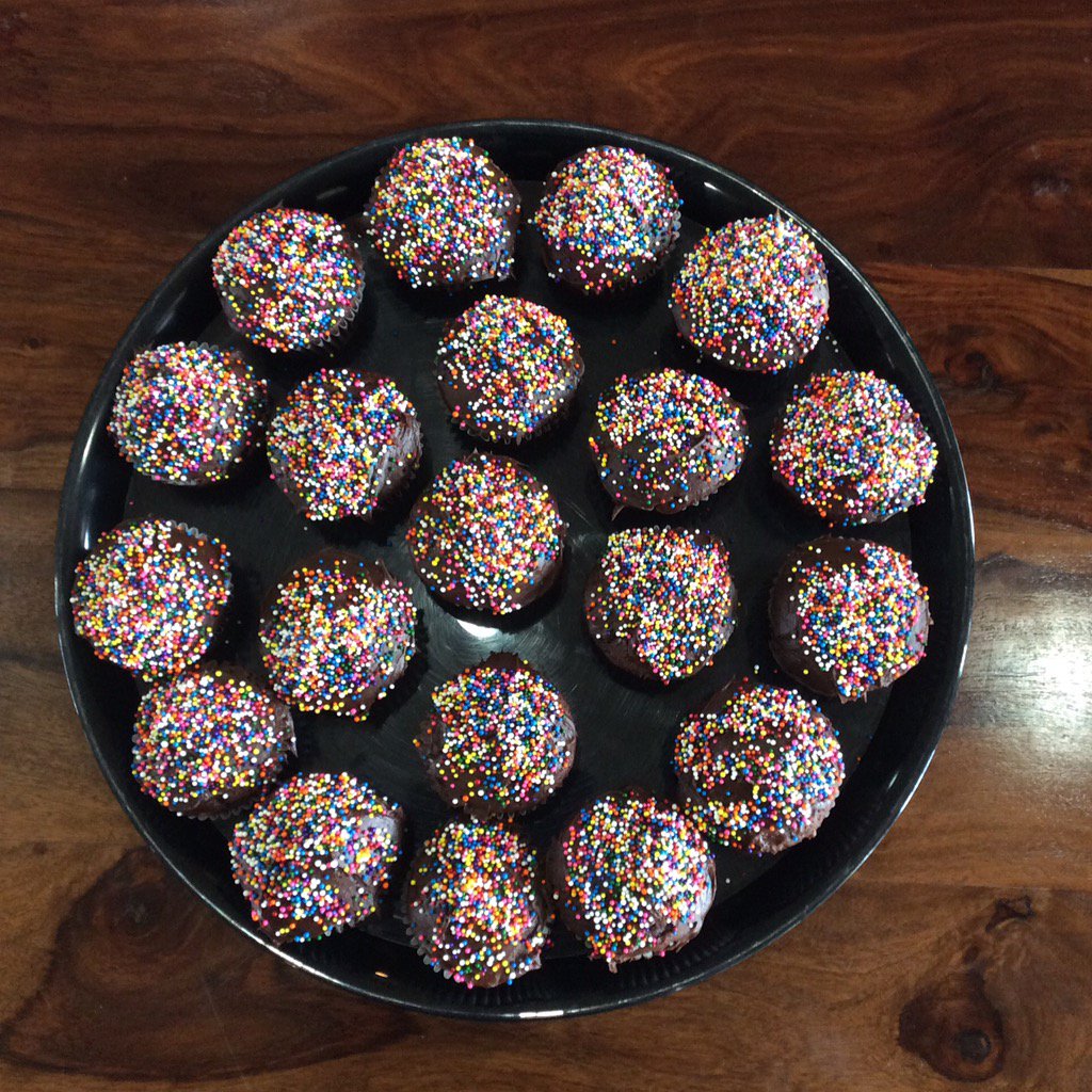 QuartersCF's tweet image. February birthday cupcakes! Come get a sweet treat! #theqcf #February