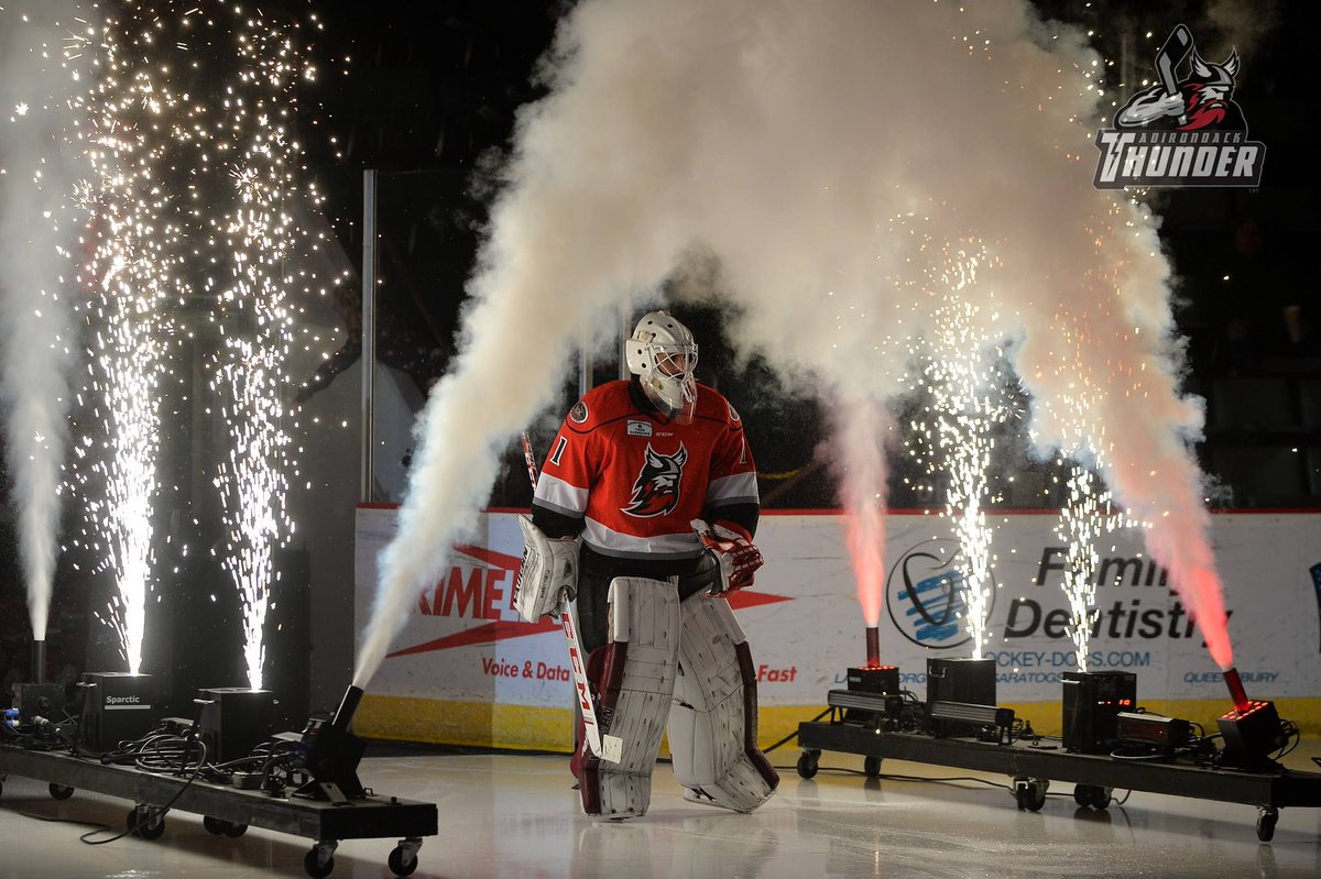ECHLThunder's tweet image. NEWS - ALEX SAKELLAROPOULOS NAMED CCM ECHL GOALTENDER OF THE WEEK!

Sakellaropoulos went 2-0-0, winning both games against @ReadingRoyals, with a 1.50 GAA and .953 save percentage! It's his second win of the season - congrats, @TheRealSakFact1!

STORY - buff.ly/2XrwOVM