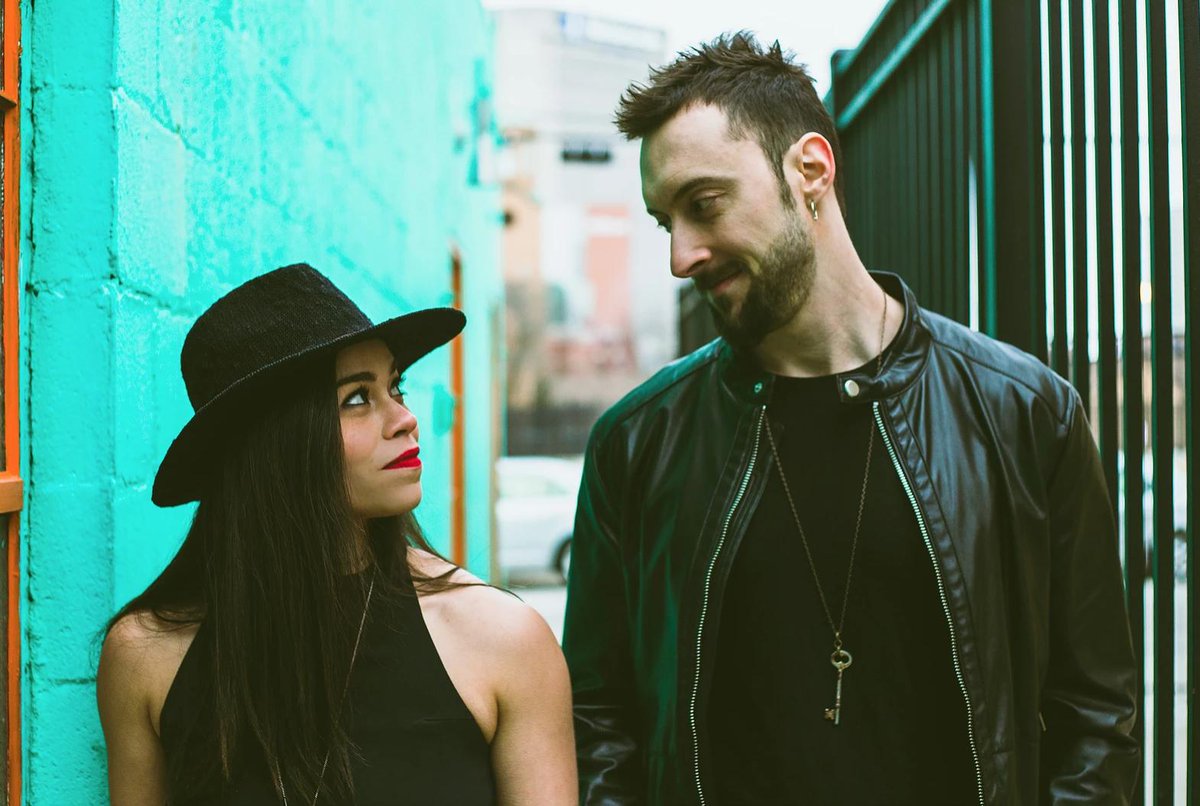 Follow along tonight for #BTS of the <a href="/HoneyandBlue/">‌ᜊ 🍁 Benny ֪ 𓈈 ׄ ✾ ࣭</a> session! #mugandbrushsessions