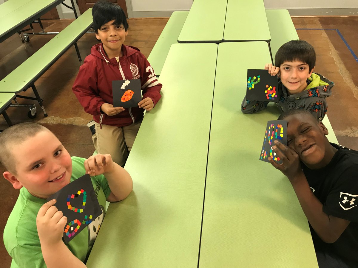 WaxahachieISD's tweet photo. @WaxahachieISD partners with @DallasMuseumArt to bring the #GoVanGogh® program to our students. Our DMA-trained volunteers visit our schools & encourage students to look closely at art from DMA permanent collections. Then, @WilemonSTEAM 3rd graders created their own masterpieces https://t.co/ua6x1p3how