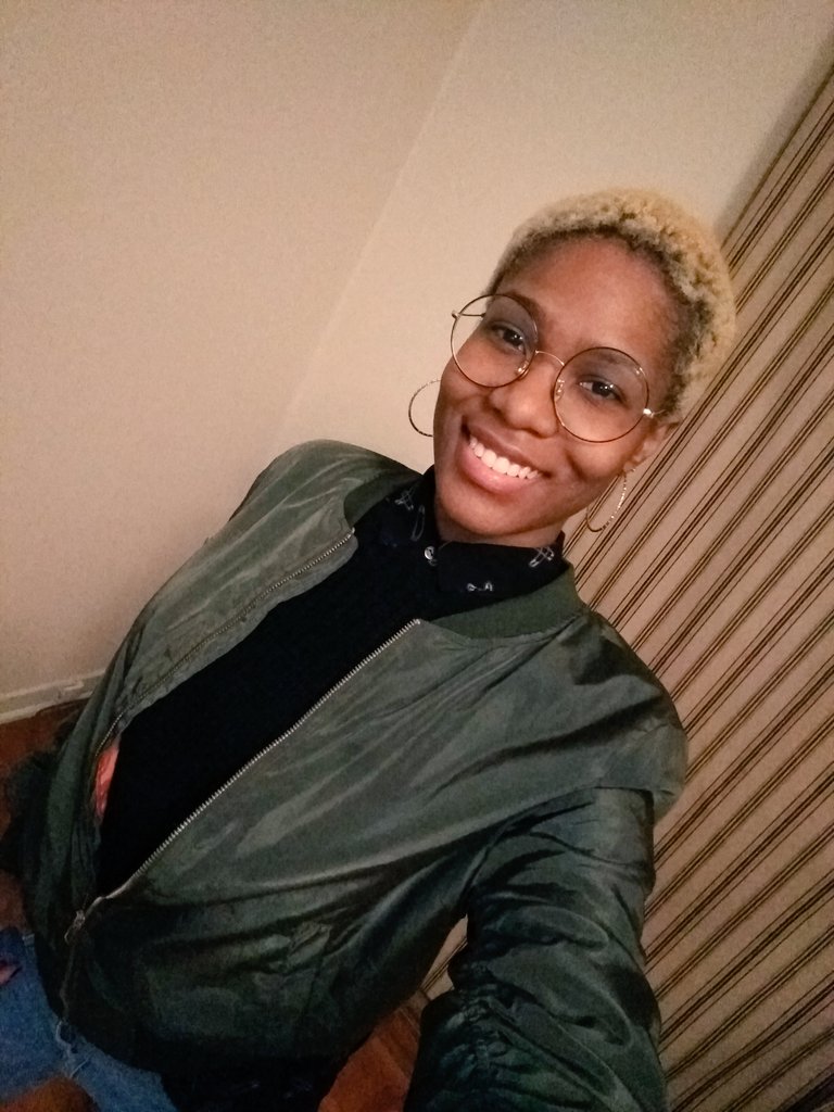 Supamob1's tweet image. Hi world 🙂 #Supamob #youngcreative #young #designer  #fashion #ootd #style #beyou #naturalhair #shorthair