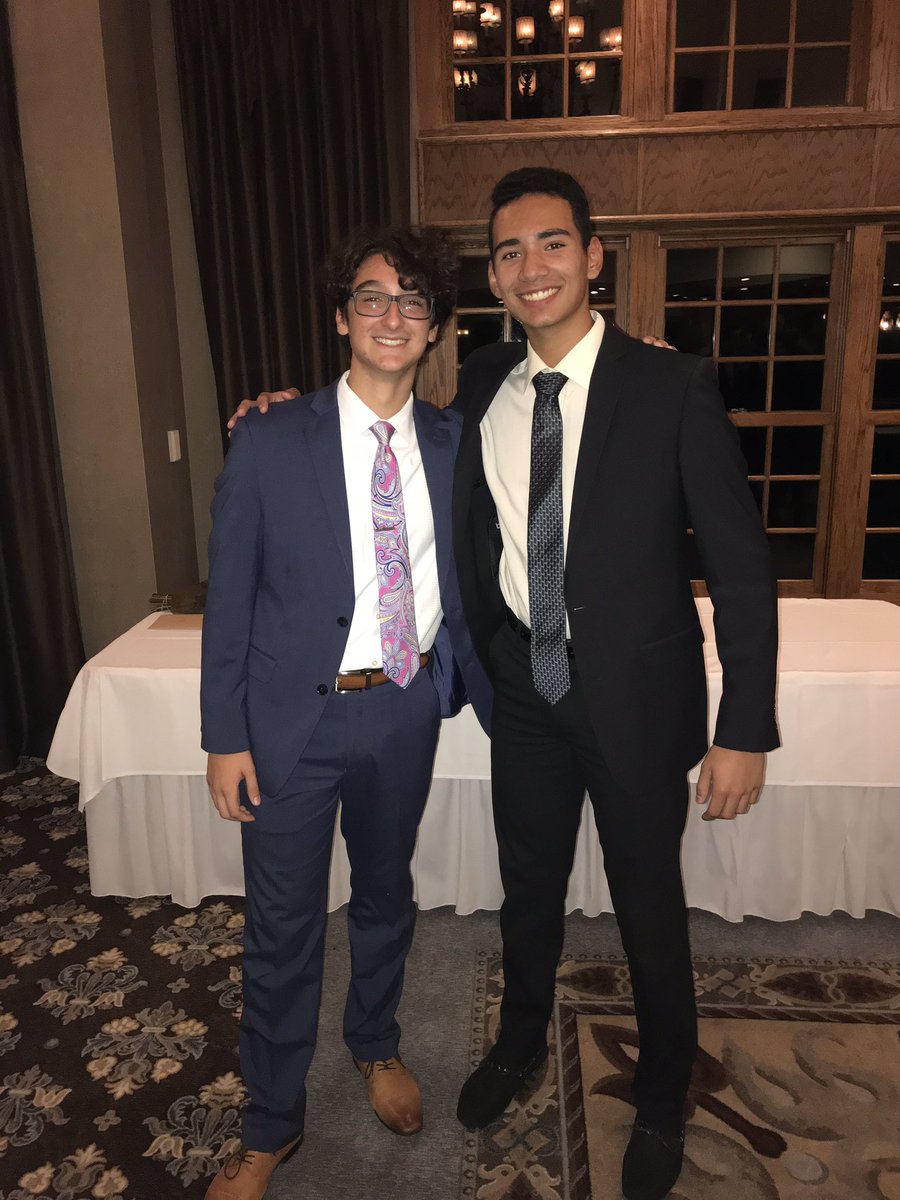 domrea13's tweet photo. Happy birthday George!! @ChaustreJorge Hope it’s a good one don’t eat to many Big daddy 288’s #288seasonedfries https://t.co/U3z7dWSSvv