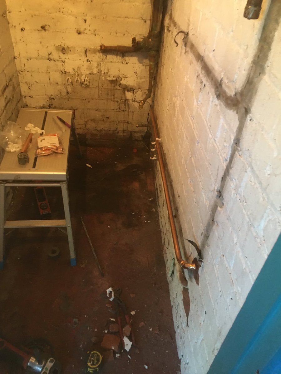 paradigm_nw's tweet photo. New hot water feed and plumbing in of this 40kw baxi combi!
#paradigmplumbingsolutions https://t.co/uxQ0LdNwD0
