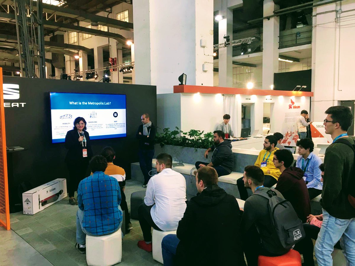 seat_code's tweet photo. Hack for mobility 👩‍💻 

https://t.co/Waq51ccByX

#hack4mobility #welovesoftware #metropolislab #software #smartmobility #smartcity #4YFN https://t.co/ZDBbKzU6Lg