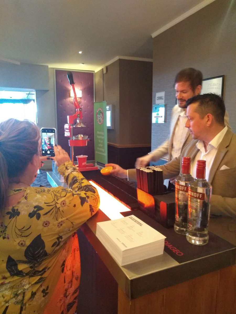 ConwyBBN's tweet photo. @DiageoGB #sodasmash @SmirnoffEurope #smirnoff #drinkaware #drinkresponsibly #themayquay https://t.co/gs5GyLVstw