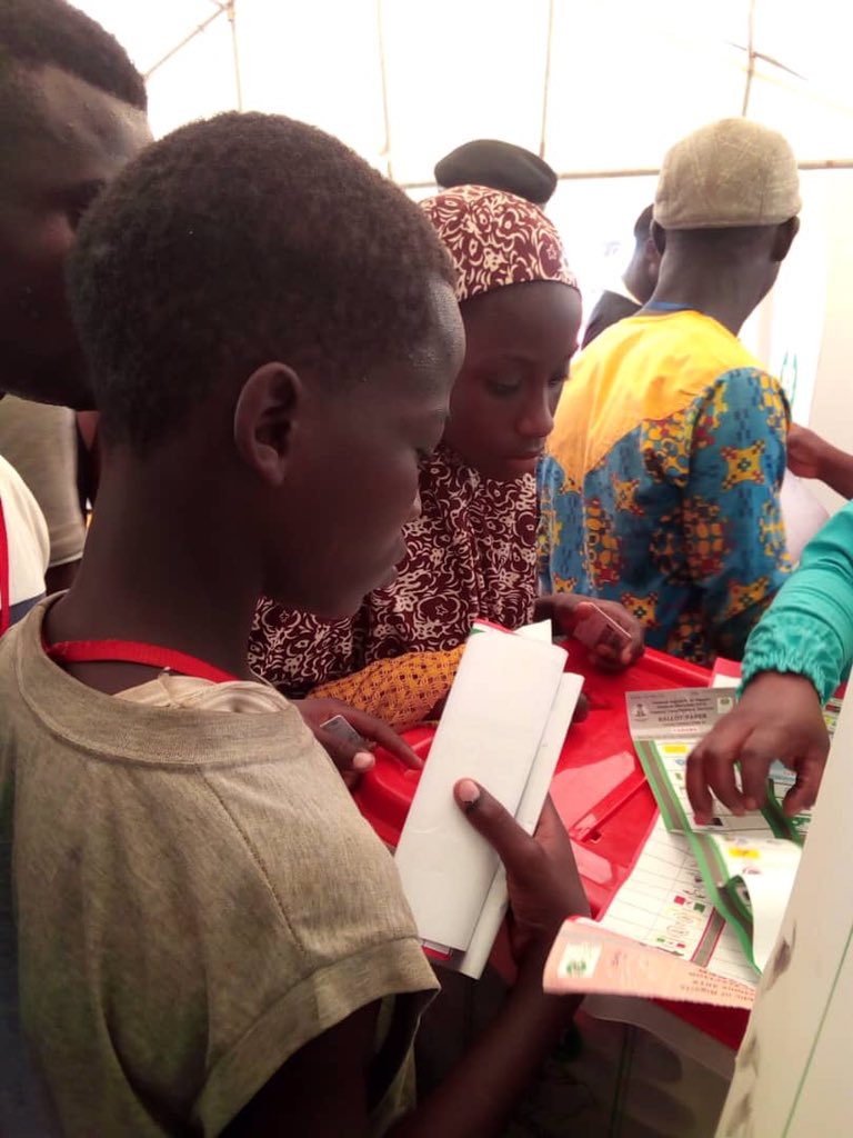 ayemojubar's tweet image. The only hope in Nigeria now is to survive, and let those that have the numbers in the north to keep winning until the day the youth would be ready.

#TheVerdict #PollStream
#NigeriaDecides2019 #NigeriaDecides2019result #NigeriaDecides #inecnigeria