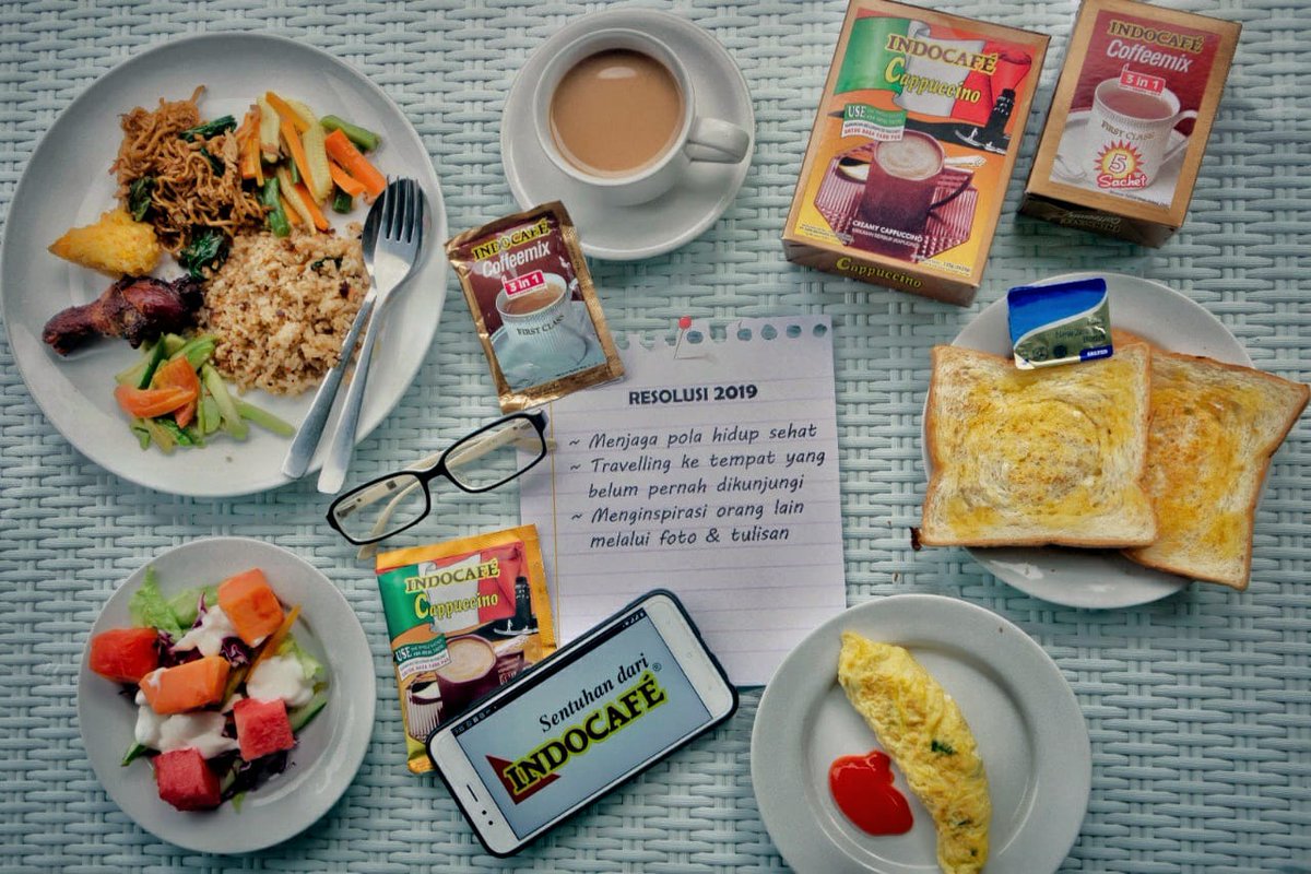 Lenny_chiu's tweet photo. Resolusiku di tahun 2019 ini: 1. Menjaga pola hidup sehat. 2. Travelling ke tempat yang belum pernah didatangi. 3. Menginspirasi orang lain melalui foto &amp; tulisan. @Indocafe_ID @jeims1176 @riri_glori @Bambang_Yongky @verenafei @vivi_pietra #ResolusiMix https://t.co/1gj660gyZJ