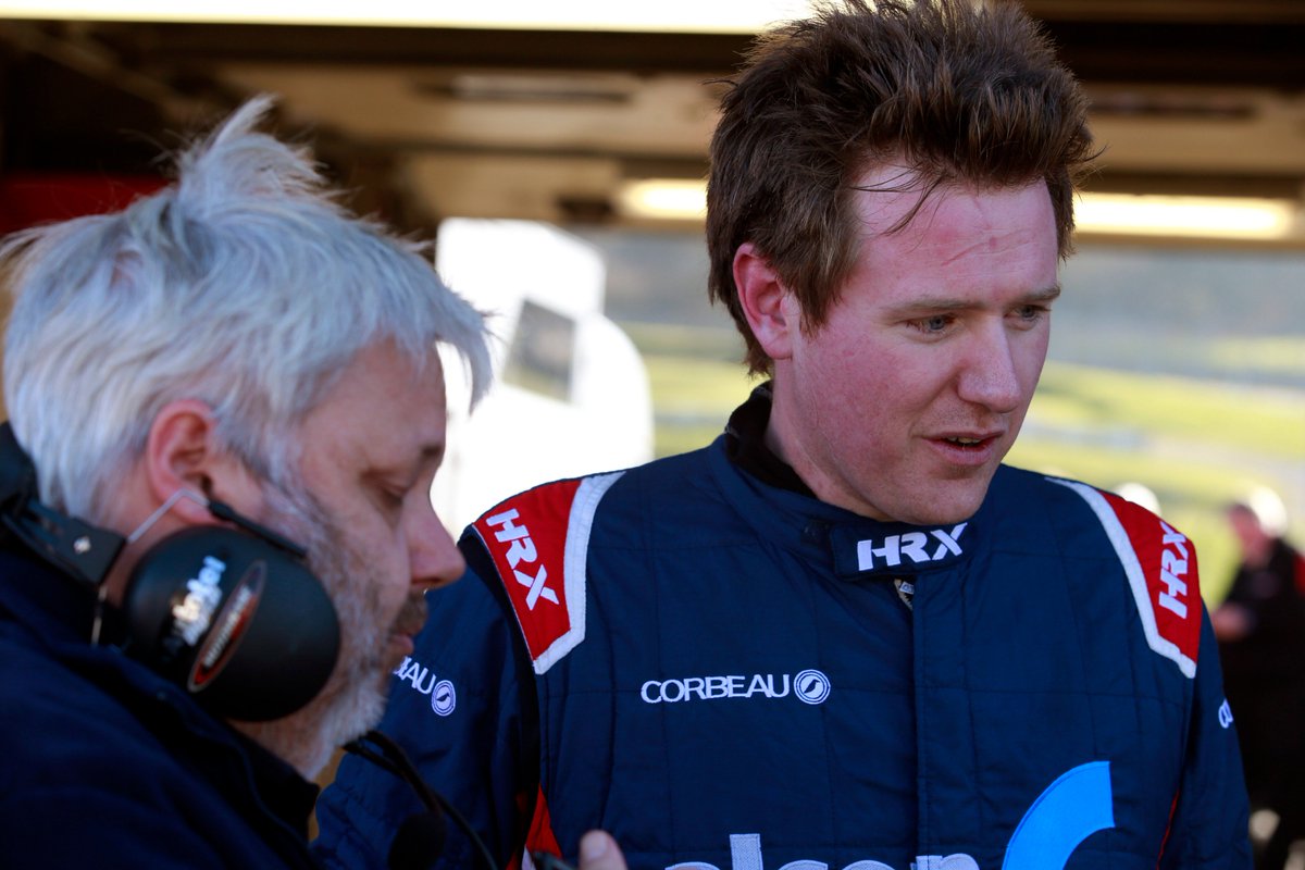 AllianceRaceUK's tweet photo. We caught up with @TomChilton_ @OllieJackson48 &amp; @nicolashamilton in detail to get their feedback on last week's shakedown &amp; thoughts on the 2019 @BTCC season ahead

You can 🎧 to each interview in full 👇on our podcast channel https://t.co/6mBVo3vSMo

#BTCC #imwithmotorbase https://t.co/QfwMDWEMxM