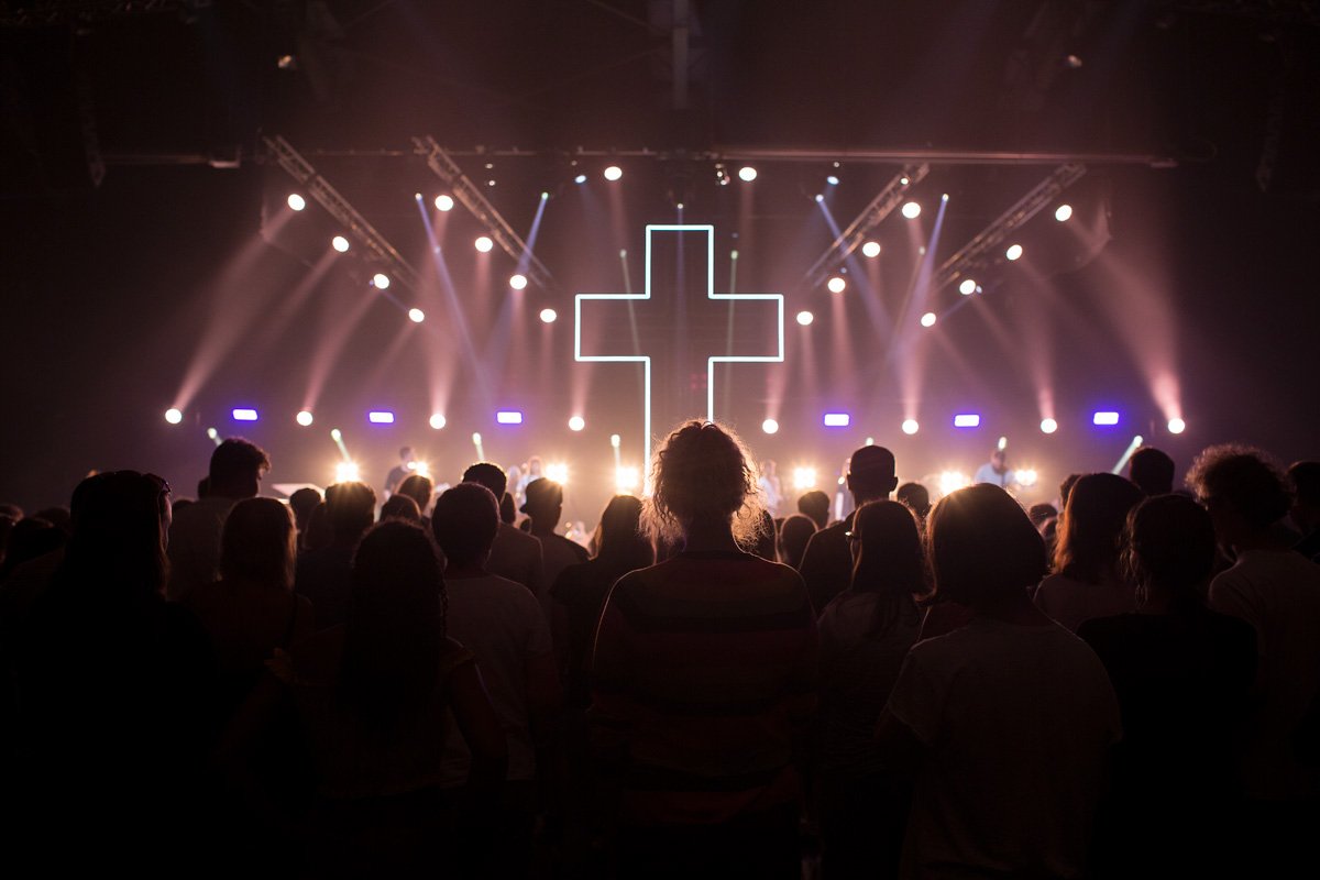 Join us this summer in Stafford, 27th July to 1st August for <a href="/NSNconf/">NSN</a>! Book by midnight on Thursday to save £21 - we'd love to worship with you! #NSN19 

naturallysupernatural.co.uk