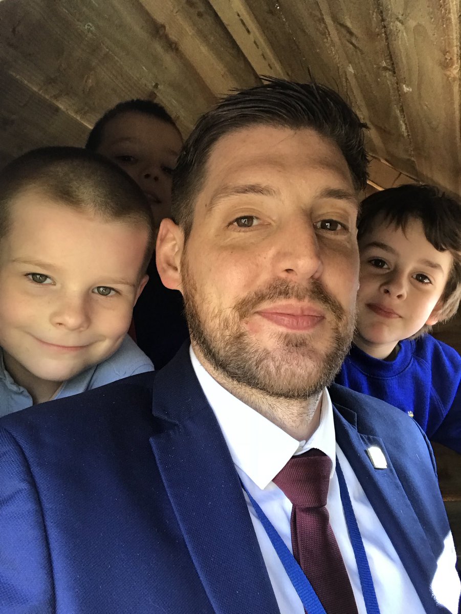 Samcoy1's tweet image. Great morning back @Benjamin_Adlard lovely to be back and even had time to explore our new tree house. Thanks Mark. Kids are loving it