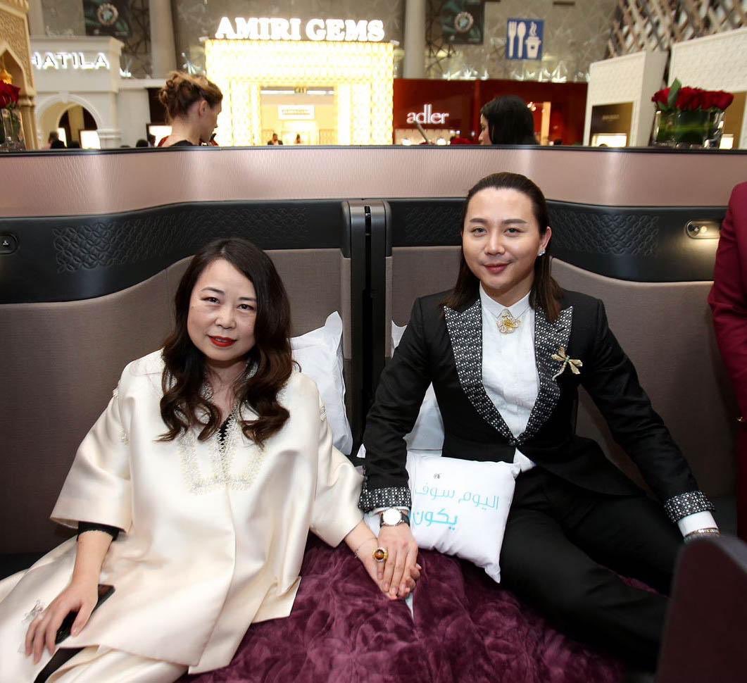 qatarairways's tweet photo. Known for their unique and elegant designs, we flew out the talented artists #GraceChen and @BeauHanXu for this year’s #Doha Jewellery & Watches Exhibition! #DJWE2019 https://t.co/bafPq2hmPB