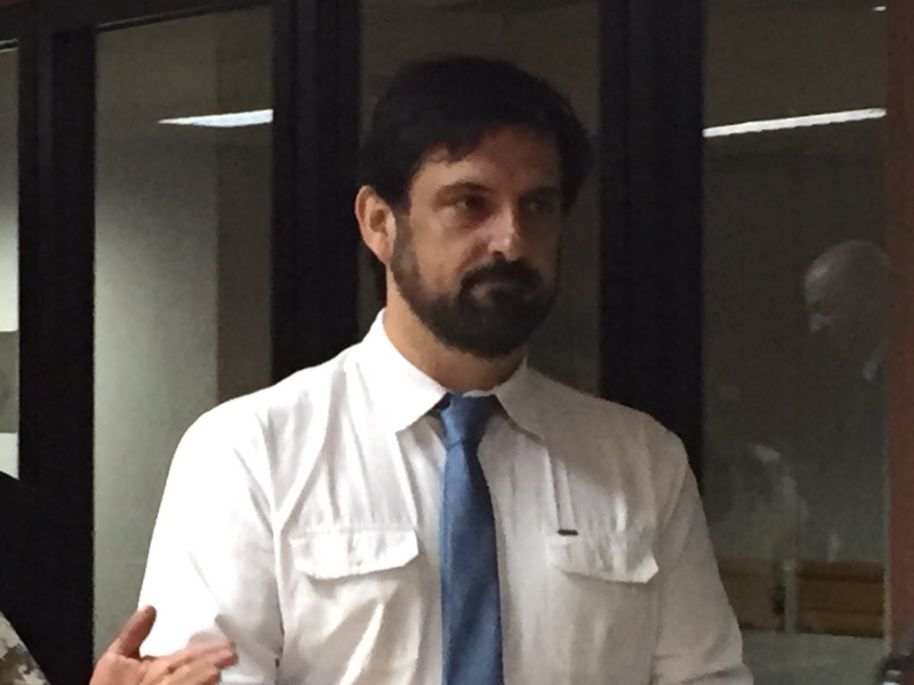 enindefension's tweet photo. URGENTE: #CasoFacebook Paul Dean Ceglia, a través de su abogado interpuso la Acción de Habeas Corpus Preventivo, en la Corte Nacional, porqué #caducó la prisión preventiva, solicita su inmediata libertad. Fue #detenido el 23 de agosto de 2018 a 23 de febrero 2019 más de 6 meses. https://t.co/860VsnvSRE