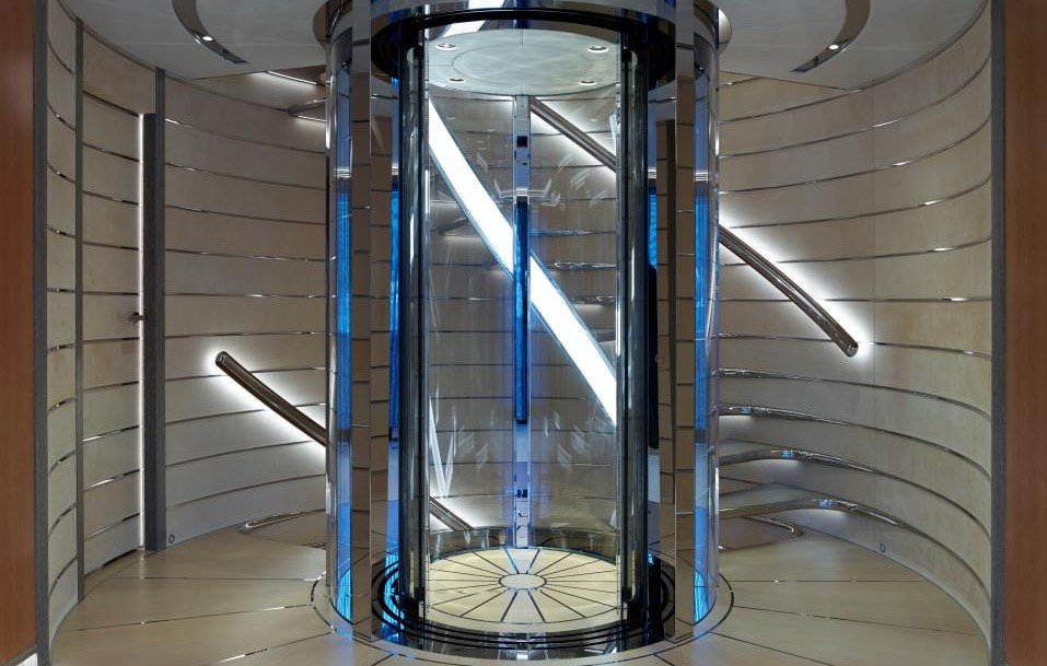 yachtingpages's tweet photo. Why should you consider having a lift on board a superyacht? ⚓ @HMLifts 

Read on to find out more: https://t.co/vDZcrOSJjz https://t.co/zHiVfQHlwG