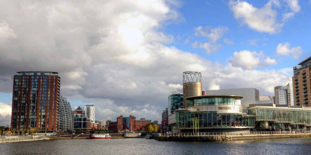 ZooplaAdvantage's tweet image. Birmingham and Manchester are among 10 cities that are recording as having a double digit price increase. Find out more: bit.ly/2Iw5hif