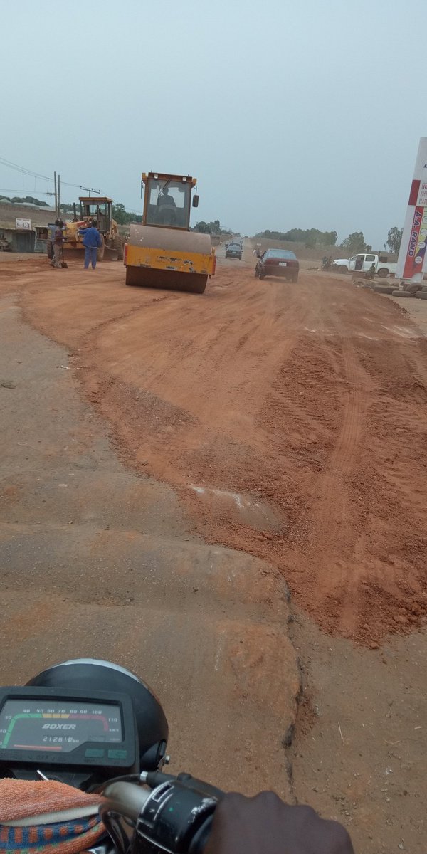 dj_zeeez's tweet photo. Niger state people, For the past four years, Abu Lolo is repairing road for you people oo just few days to his re-election 😒 https://t.co/roCjC6ZJXi