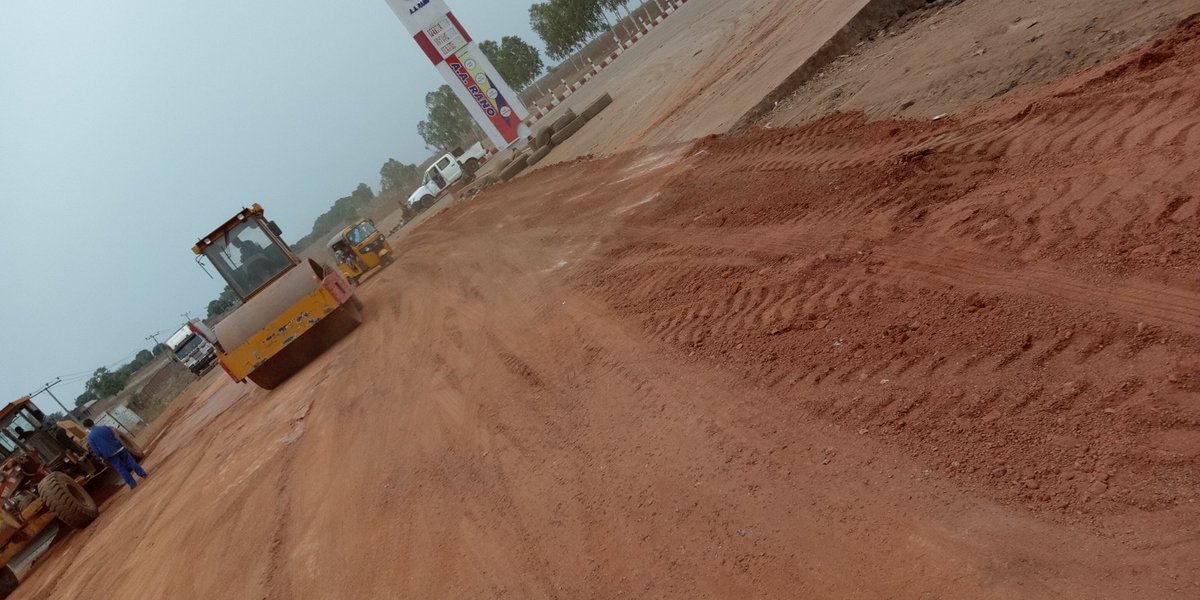 dj_zeeez's tweet photo. Niger state people, For the past four years, Abu Lolo is repairing road for you people oo just few days to his re-election 😒 https://t.co/roCjC6ZJXi