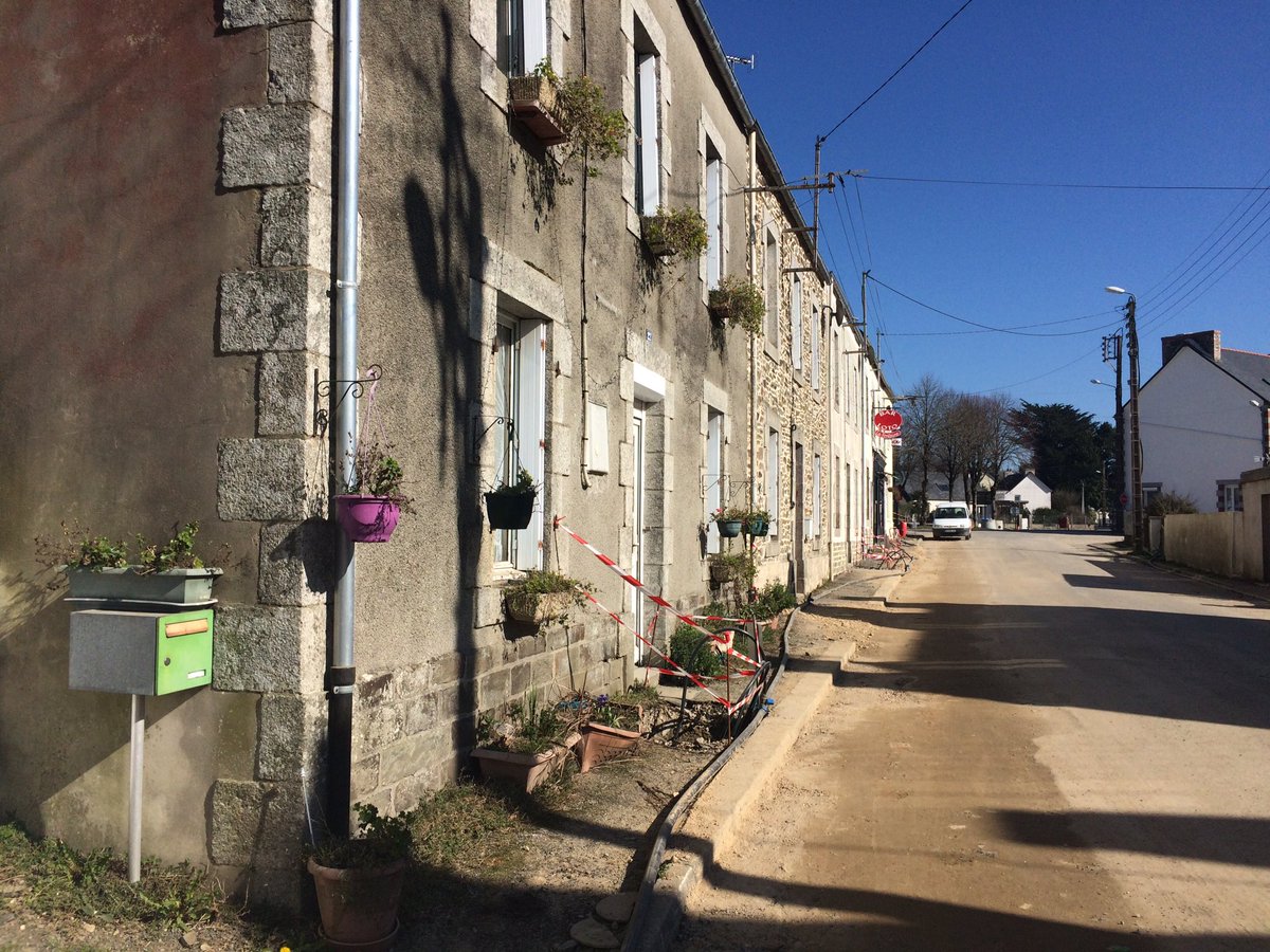lebimsa's tweet photo. #CotesdArmor #MaëlCarhaix Forum #logment organisé par la @msa_armorique Rencontre avec les professionnels sociaux et élus du territoire #cckb #kreizbreizh avant l’ouverture des stands à la population cet après-midi #logement #PrécaritéEnergetique #HabitatIndigne @bernardsimon29 https://t.co/Nacf5DMzPE