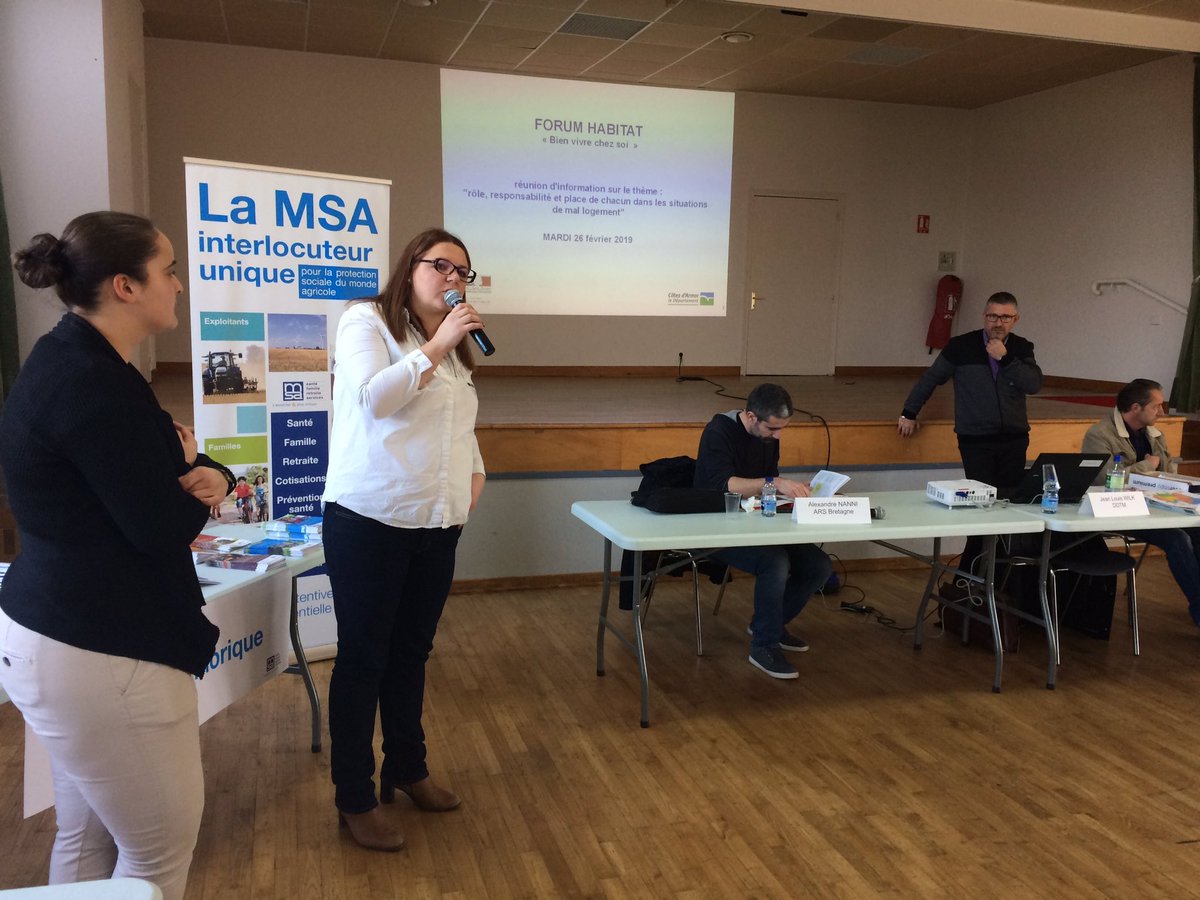 lebimsa's tweet photo. #CotesdArmor #MaëlCarhaix Forum #logment organisé par la @msa_armorique Rencontre avec les professionnels sociaux et élus du territoire #cckb #kreizbreizh avant l’ouverture des stands à la population cet après-midi #logement #PrécaritéEnergetique #HabitatIndigne @bernardsimon29 https://t.co/Nacf5DMzPE