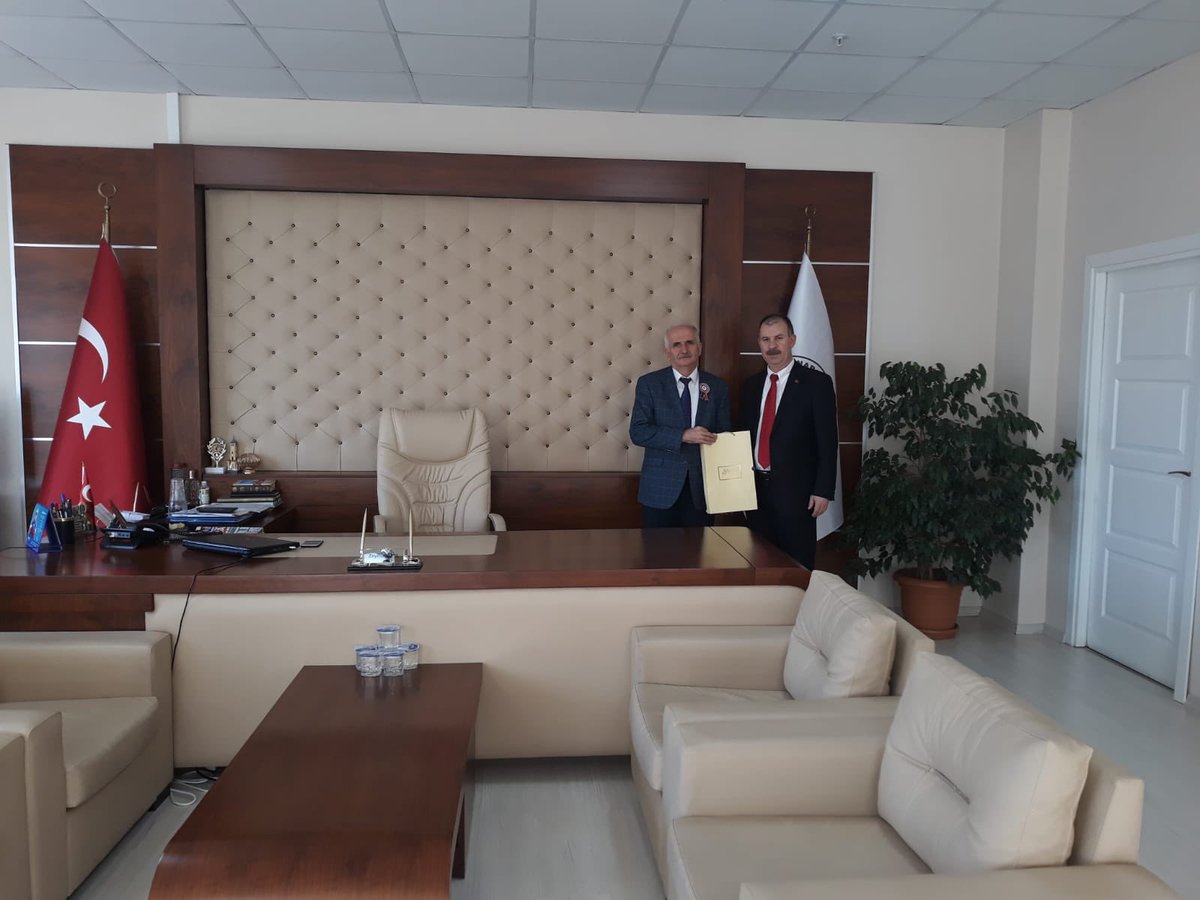 ZeynurOzel's tweet photo. Vergi Haftası Etkinliğinde Kaynarca Malmüdürümüz Sayın Erdoğan Mustafa ÜSTÜNDAĞ ziyarette bulundular. Nazik ziyaretleri için teşekkür ederiz https://t.co/ePkgEMBFGQ