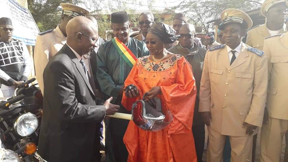 MElevage's tweet image. 1ère Session du Conseil d'Administration de l'Office de Développement de la Pêche et de l'Aquaculture ( @ODPADIN) le Ministre a procédé au lancement des activités.
Dr Maguiraga a remis des équipements au Directeur de l'Office d'une valeur de plus de 85 millions @GouvMali