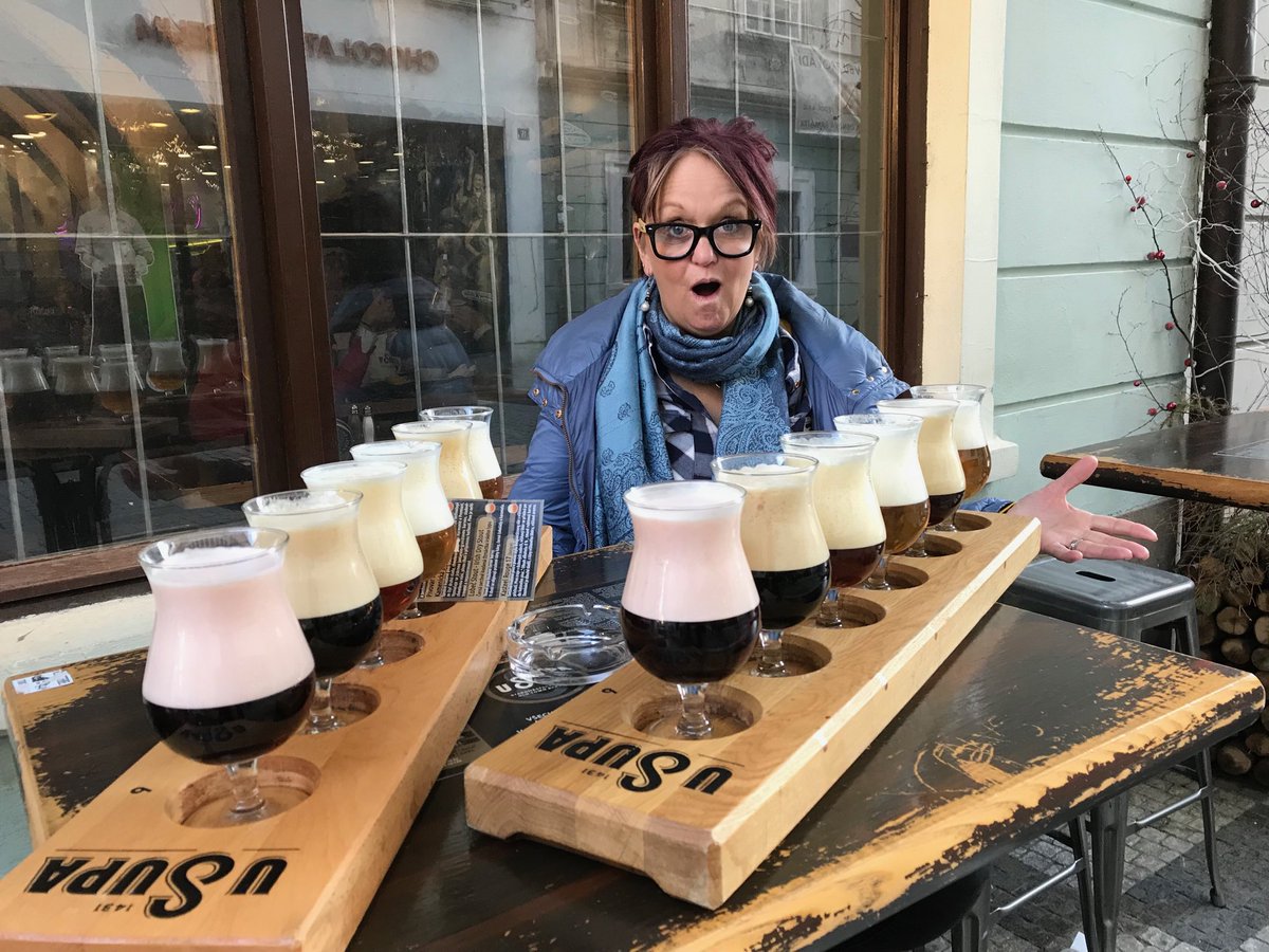Des_Mickleburgh's tweet photo. I secretly went to the bar for ⁦@sewefficient⁩ then gobsmacked her when I went back for mine! #uSupa #Prague https://t.co/novqf3VEId