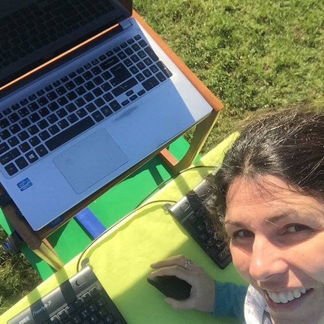 ActiveBalanceUK's tweet photo. Standing desk outside! Win win win! How are you getting your sun today?
#movemore #gooutside #dontjustsitthere #standupdesk #nutritousmovement #moveyourdna #mumpreneur #workingmum #workingfromhome #sunshine https://t.co/Nerf8pXcsV