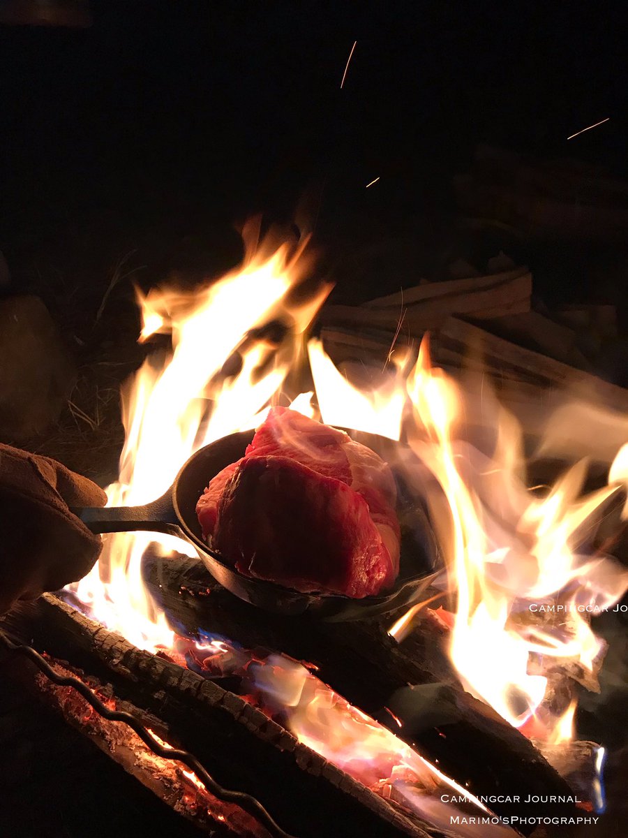 キャンピングカージャーナル 焚き火ってやっぱりいいよねえ と思って画像探したら殆どに食べ物が写ってる件 食いしん坊万歳 焚き火の世界 マツコの知らない世界 キャンプ好きと繋がりたい 焚き火 Photograghy 写真が好きな人と繋がりたい