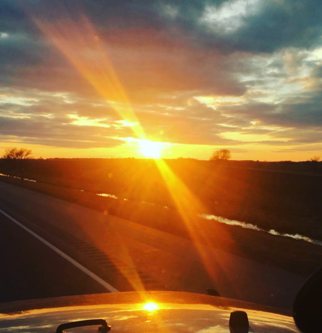 THEJeepMafia's tweet photo. Wake up, fuel up, and head out #jeepmafia !! Where’s everyone headed today? https://t.co/8C3o0rWNYX
