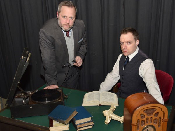 The King's Speech was a surprise hit film and the stage version builds beautifully on the relationship between a stammering king and an unconventional speech therapist in a superb, 5 star production by The Nonentities <a href="/TheRoseKminster/">Rose Theatre</a> behindthearras.com/reviewsam/2019…