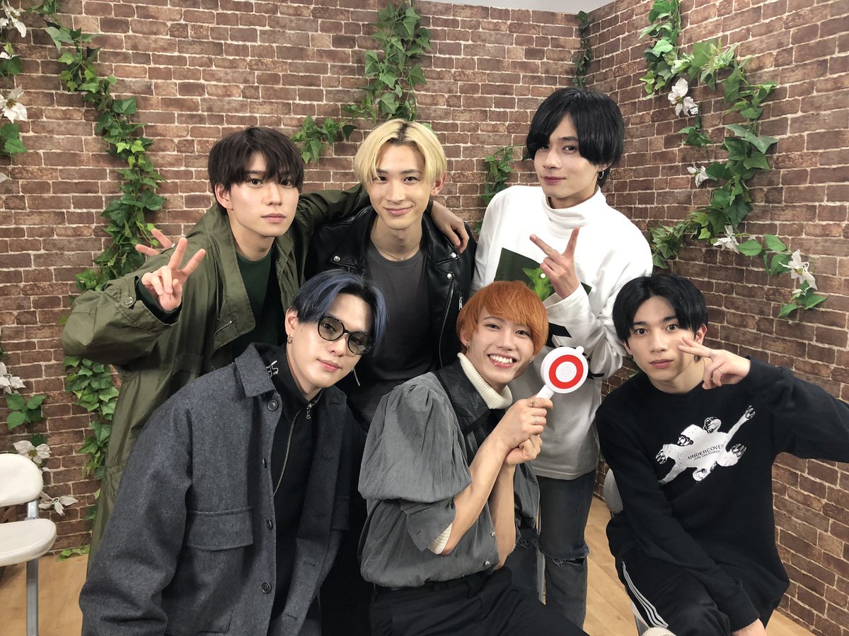 Xox キスハグキス 拡散希望 絶賛配信中 6つの炎 Xoxの男道 出演 志村禎雄 バトシン 田中理来 木津つばさ 安井一真 大隅勇太 1stアルバム The One 全曲紹介リレーに挑戦 既にアルバムをgetした方もまだgetしていない方も 是非ご覧